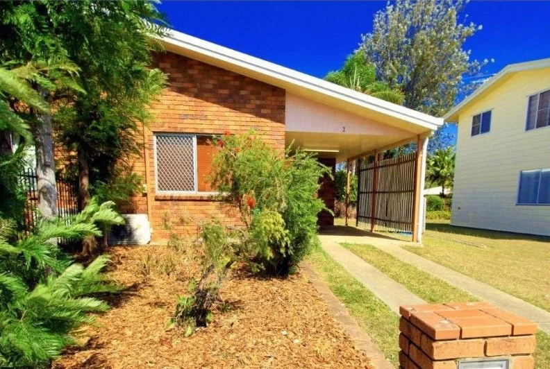 2/372 Farm Street, Norman Gardens QLD 4701