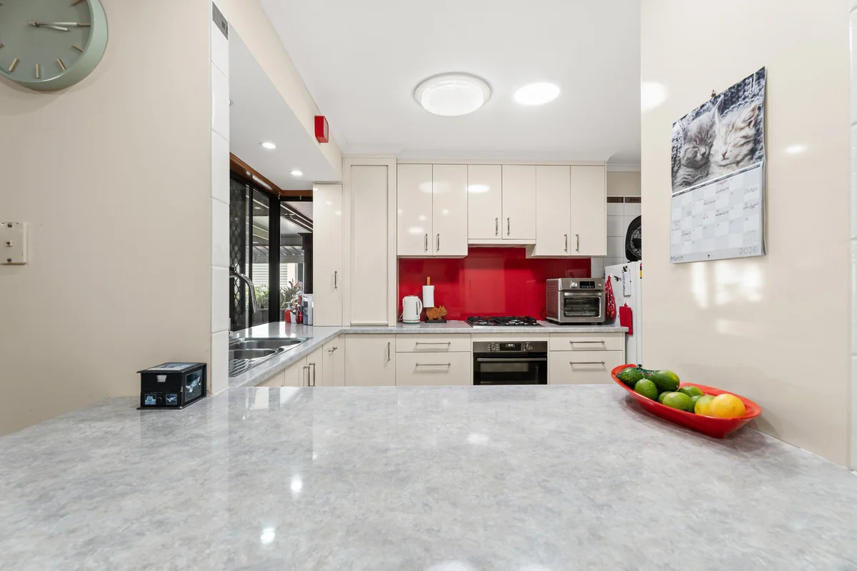 16 Michelle Drive, Point Vernon QLD 4655 photo 5