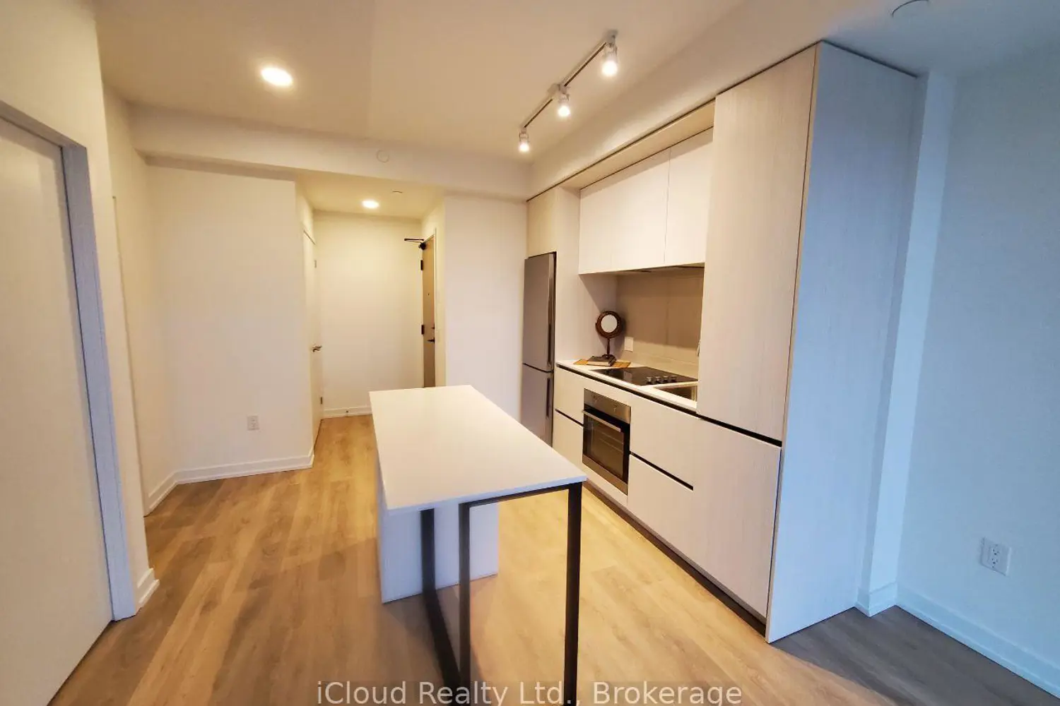 Additional image 6 of 225 Sumach Street 610