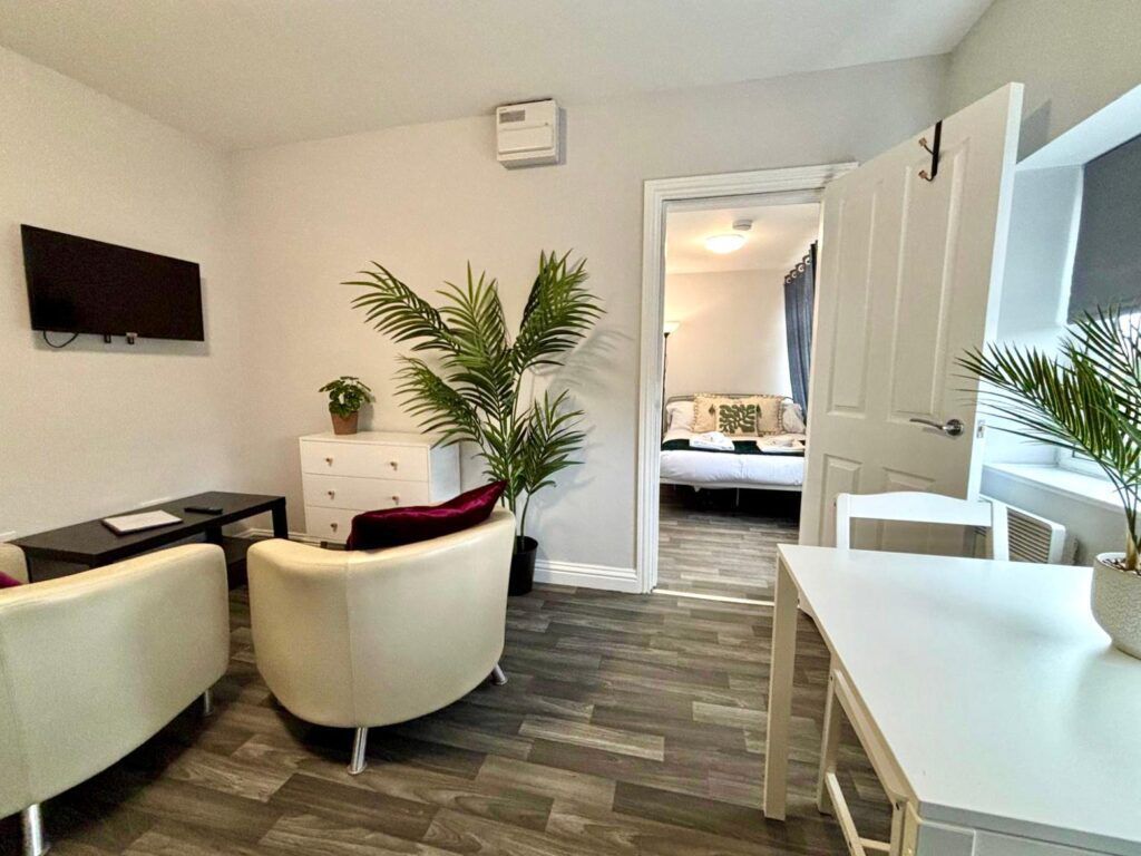 7 bed flat for saleWinifreds Drive, Donnington, Telford, Shropshire TF2 photo 5
