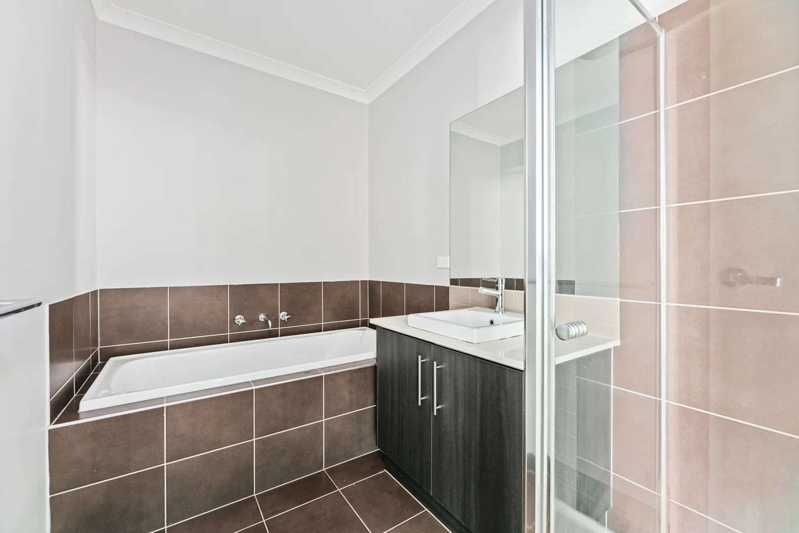 12 Verona Avenue, Tarneit VIC 3029 photo 5