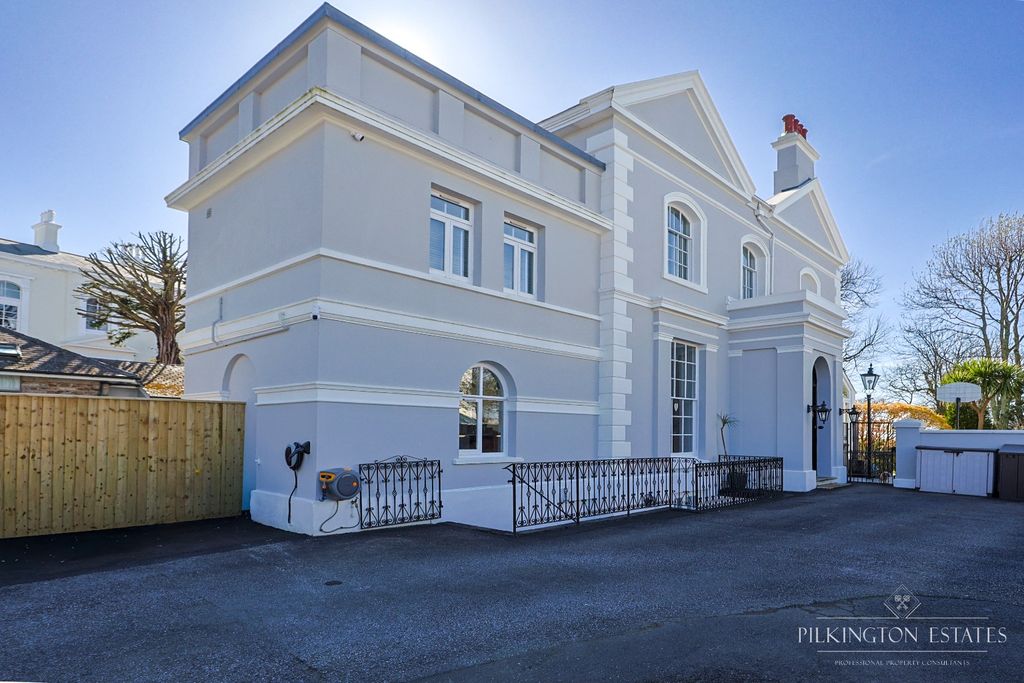 7 bed detached house for saleSeymour Road, Mannamead, Plymouth, Devon PL3