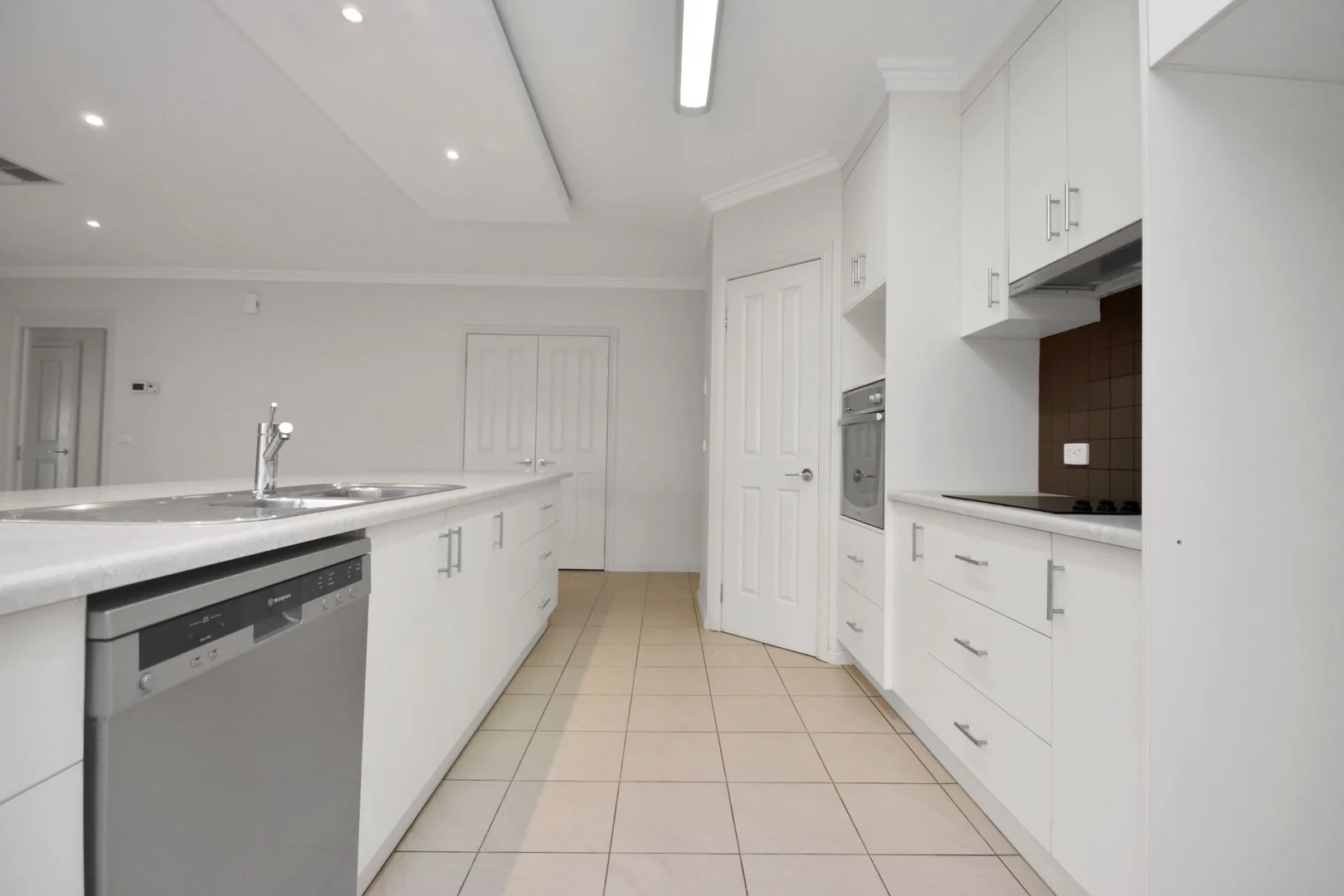 9 Cougar Place, Shepparton VIC 3630 photo 5