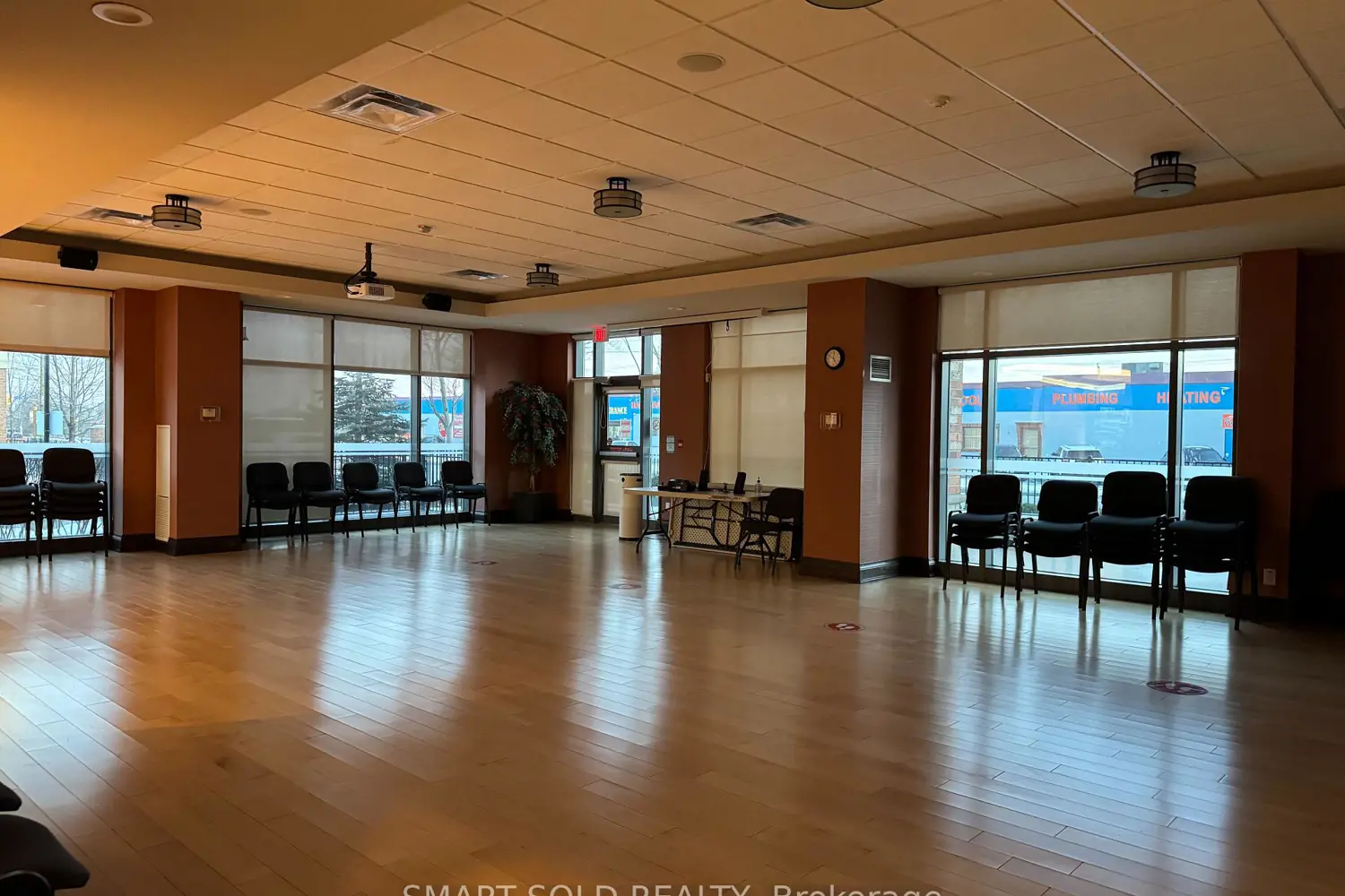 2020 Mcnicoll Avenue 728 photo 4