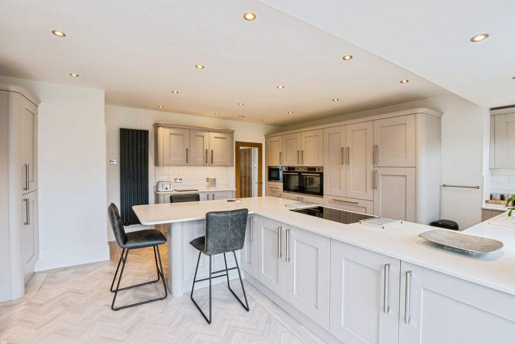 Additional image 9 of 5 bed semi-detached house for saleMythop Road, Lytham St. Annes FY8