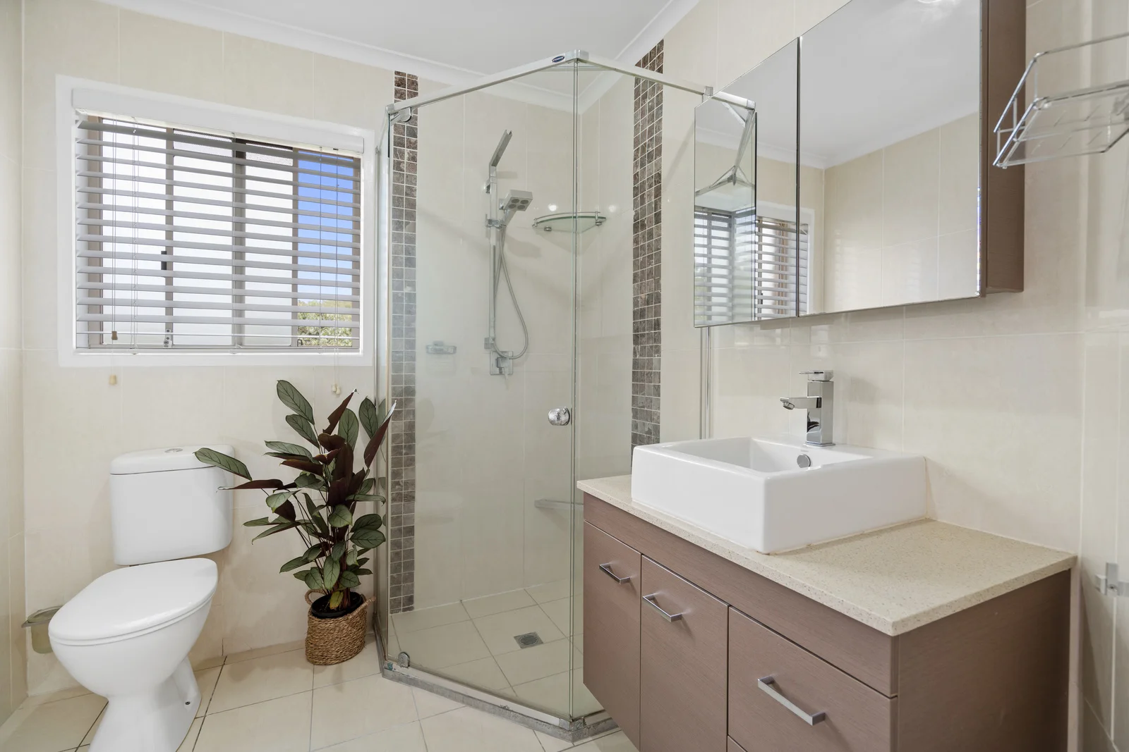 Additional image 9 of 28 Riverton Drive, Wellington Point QLD 4160