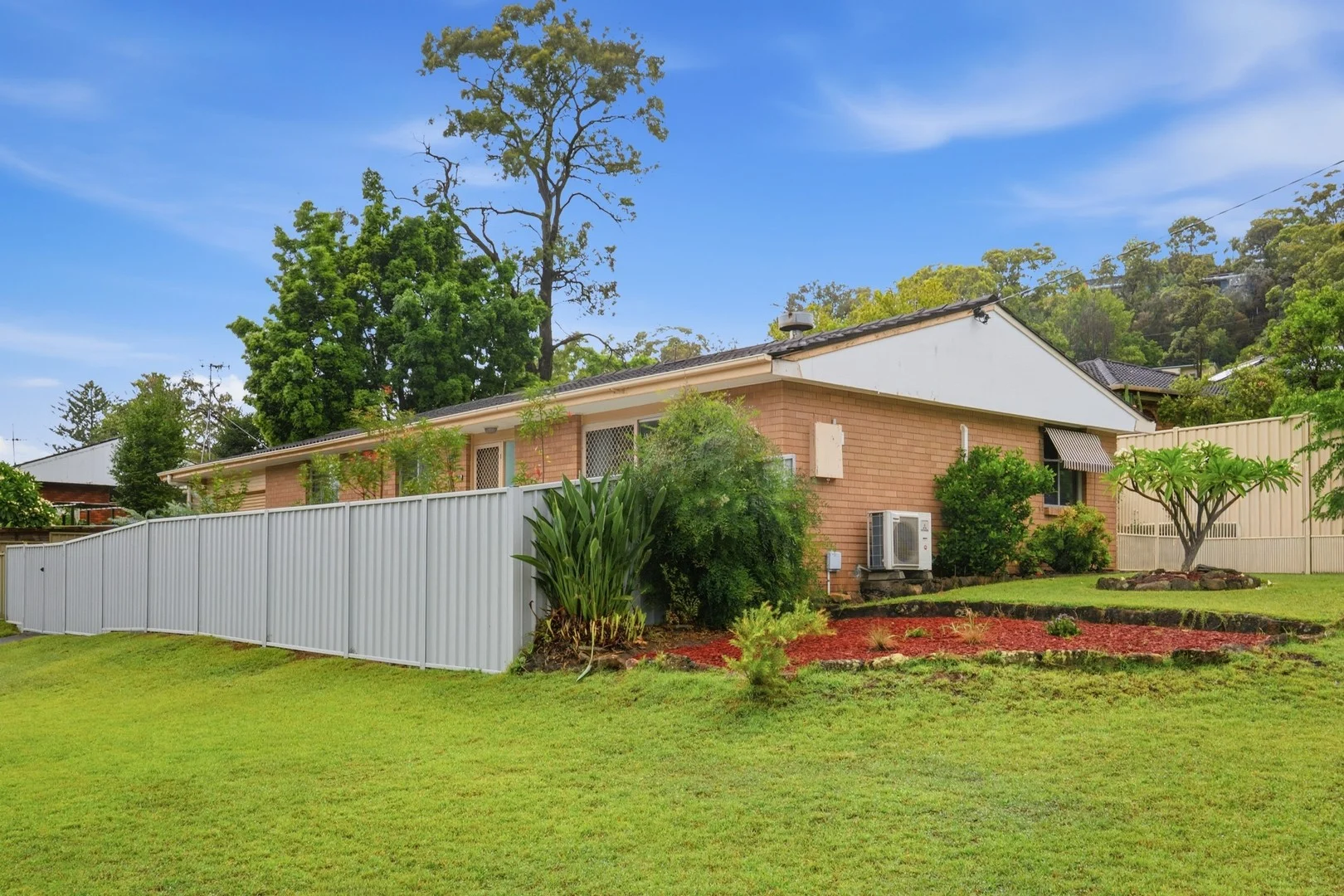 2 Genoa Place, Tascott NSW 2250
