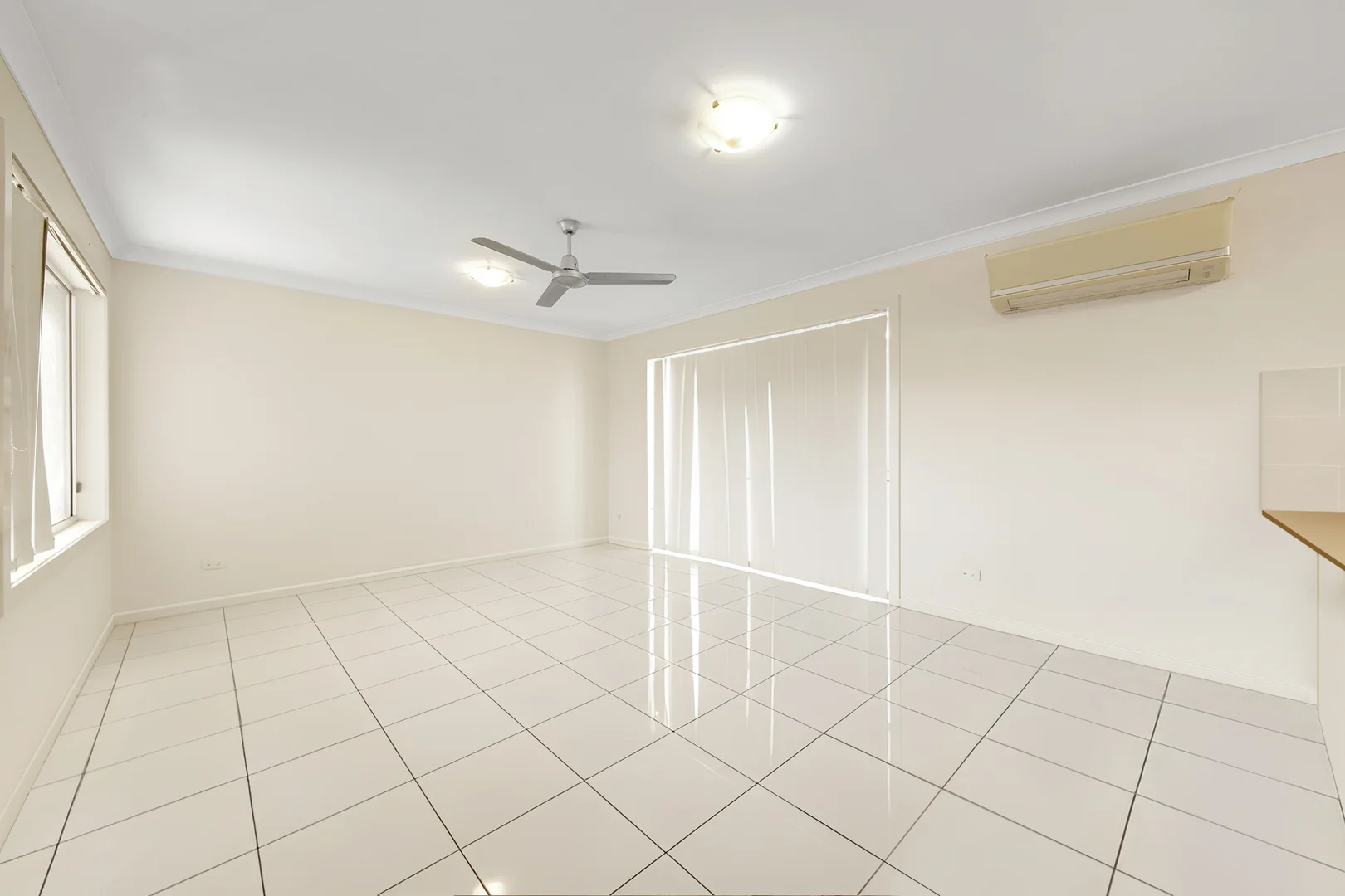 Additional image 2 of 8 Seagull Boulevard, Kirkwood QLD 4680
