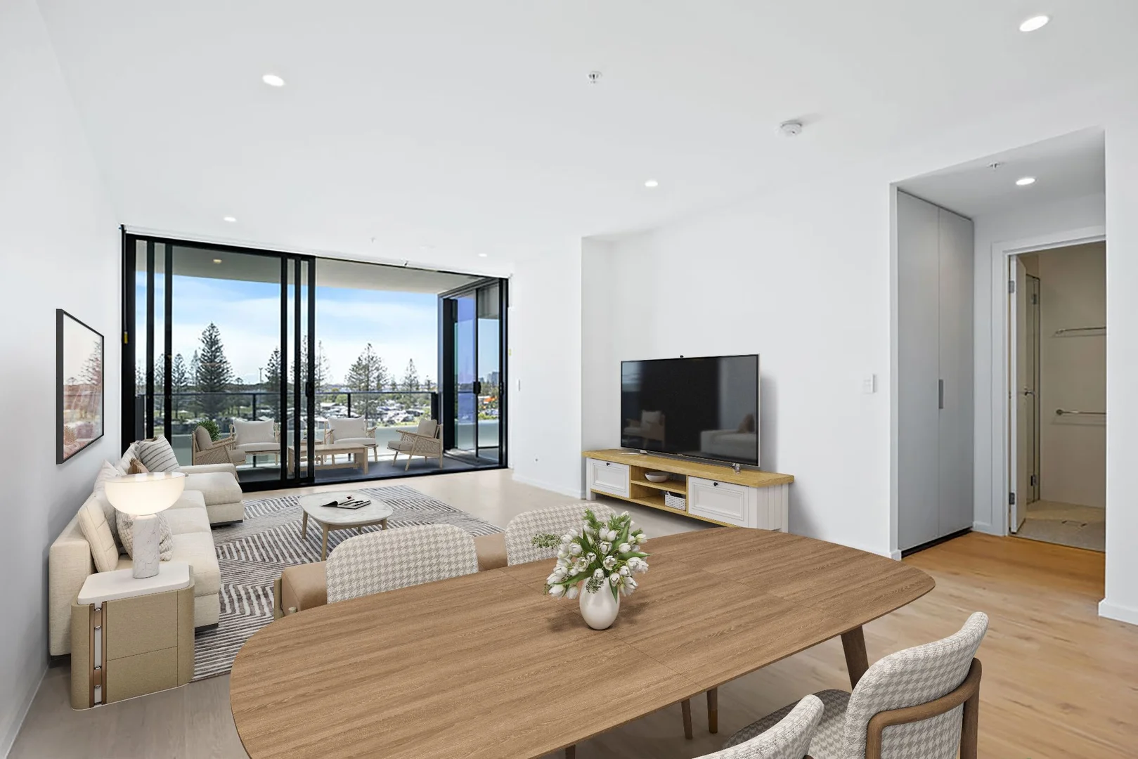 505/180 Marine Parade, Labrador QLD 4215 photo 4