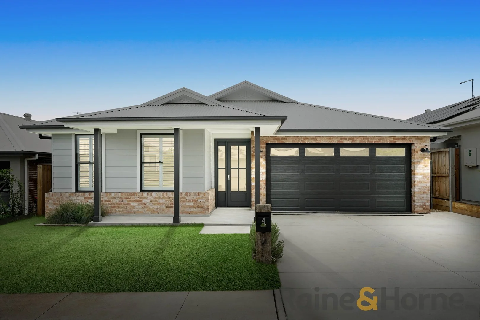 4 Sulky Street, Menangle Park NSW 2563