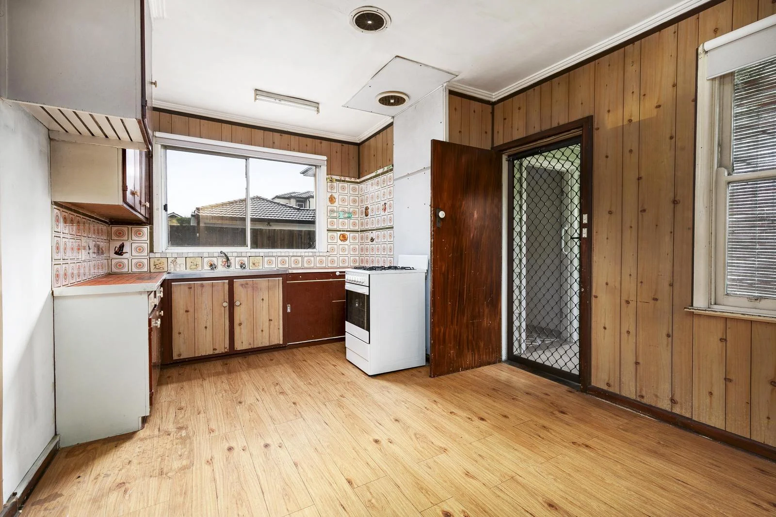 Additional image 5 of 76 Justin Avenue, Glenroy VIC 3046