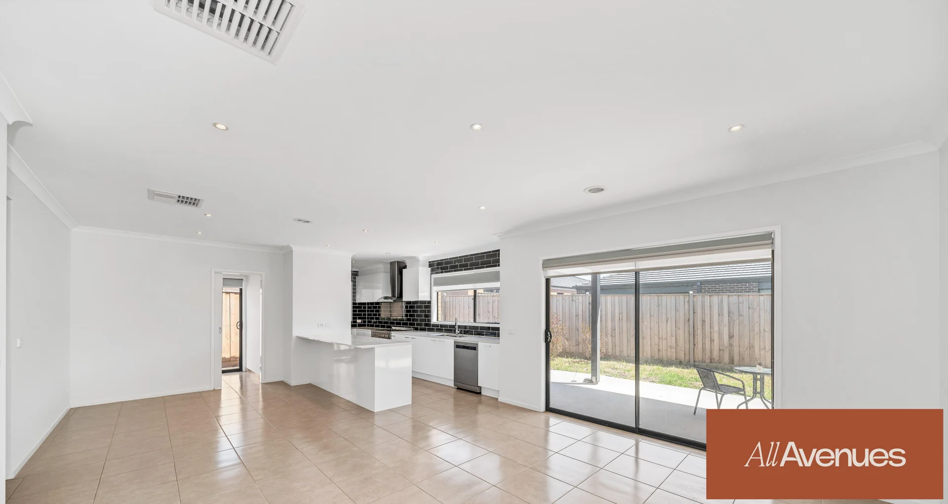 Additional image 3 of 28 Omeara Crescent, Cranbourne East VIC 3977