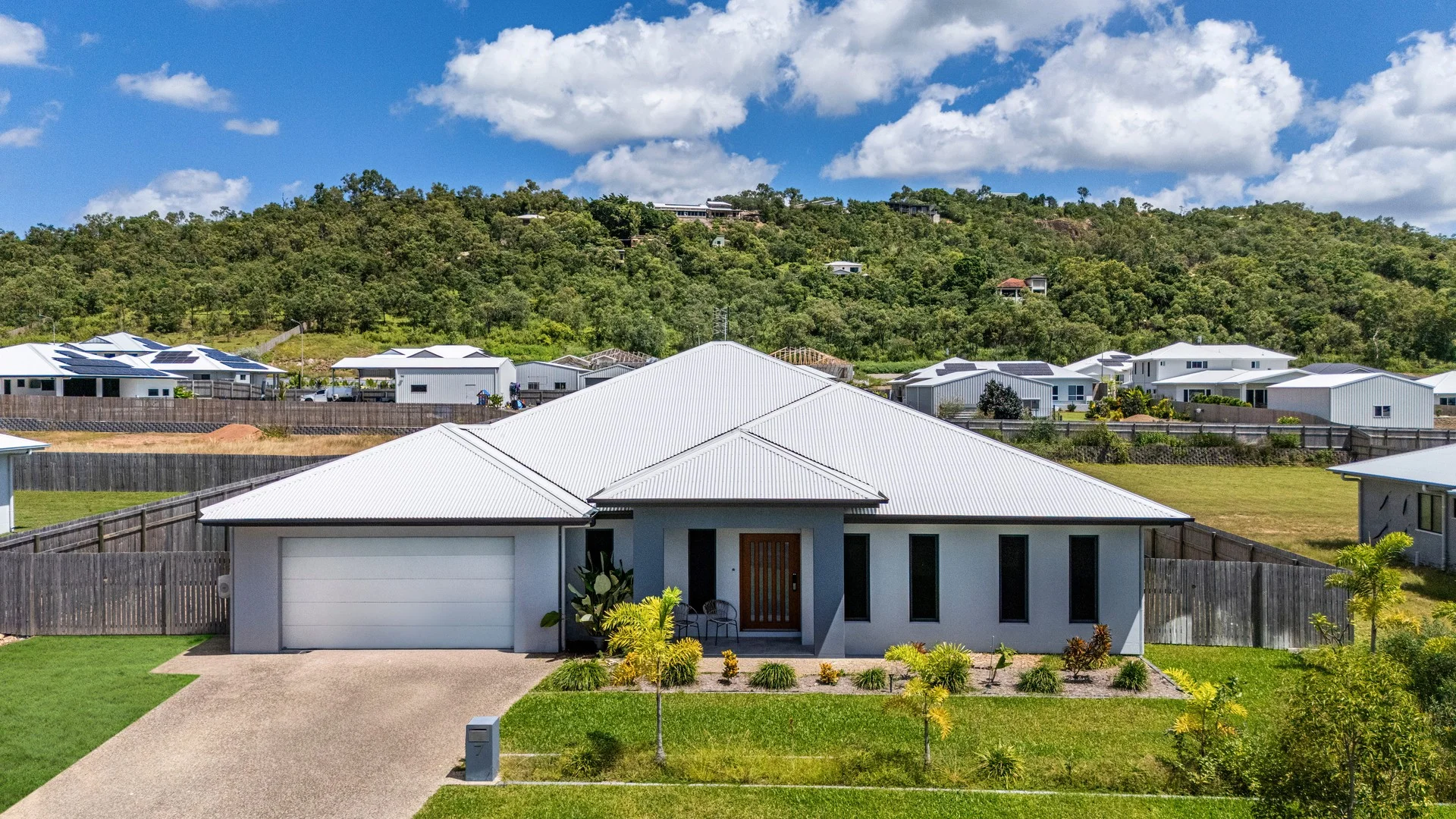 7 Gladesville Street, Jensen QLD 4818