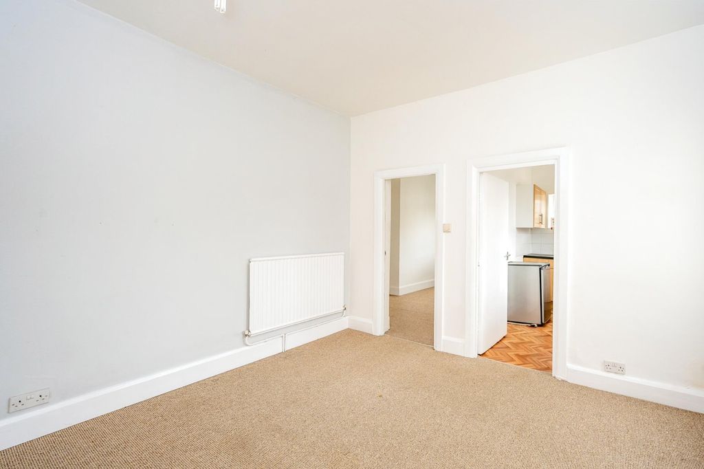 Additional image 6 of 6 bed flat for saleShrewsbury Road, Stafford, Staffordshire ST17