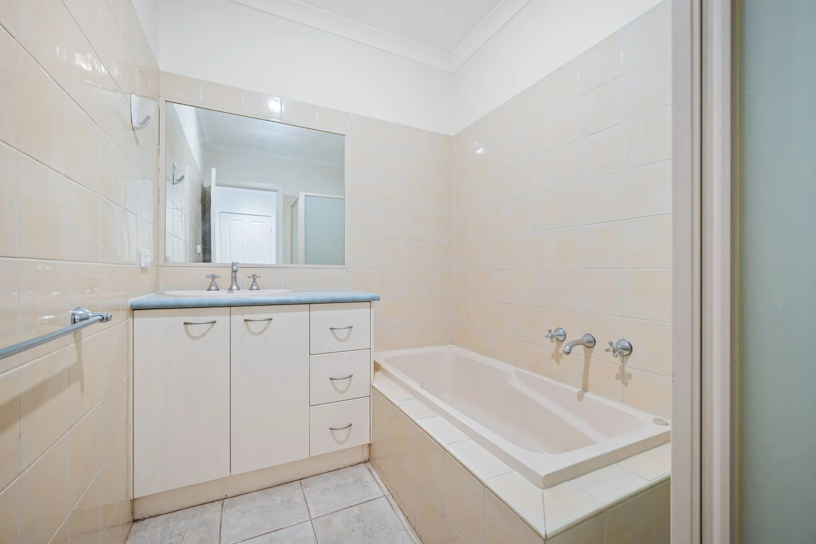 Additional image 3 of 2/19 Cootamundra Court, Werribee VIC 3030