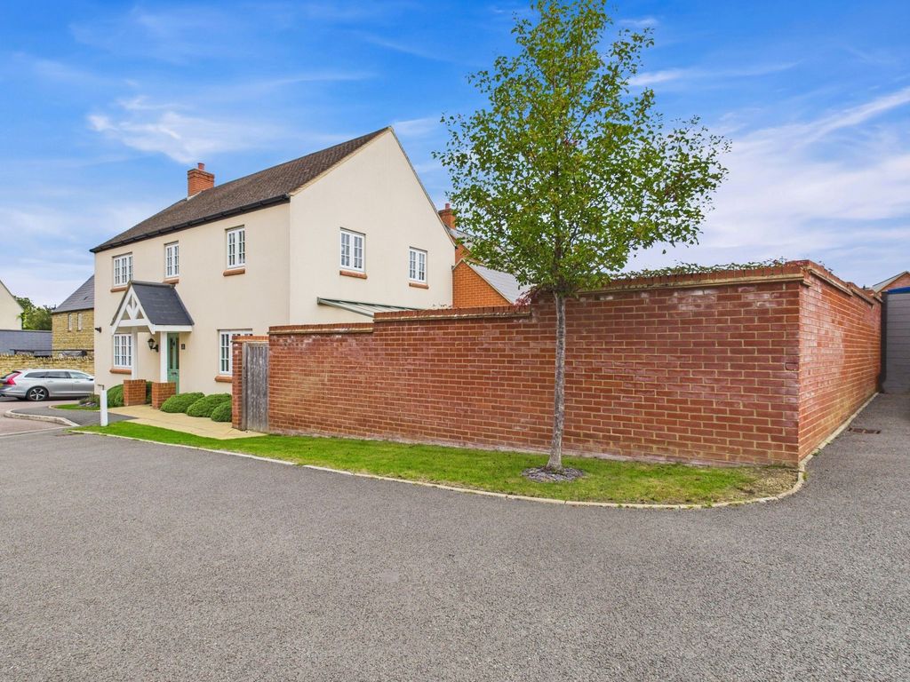 Additional image 29 of 4 bed detached house for saleWhittlewood End, Silverstone NN12