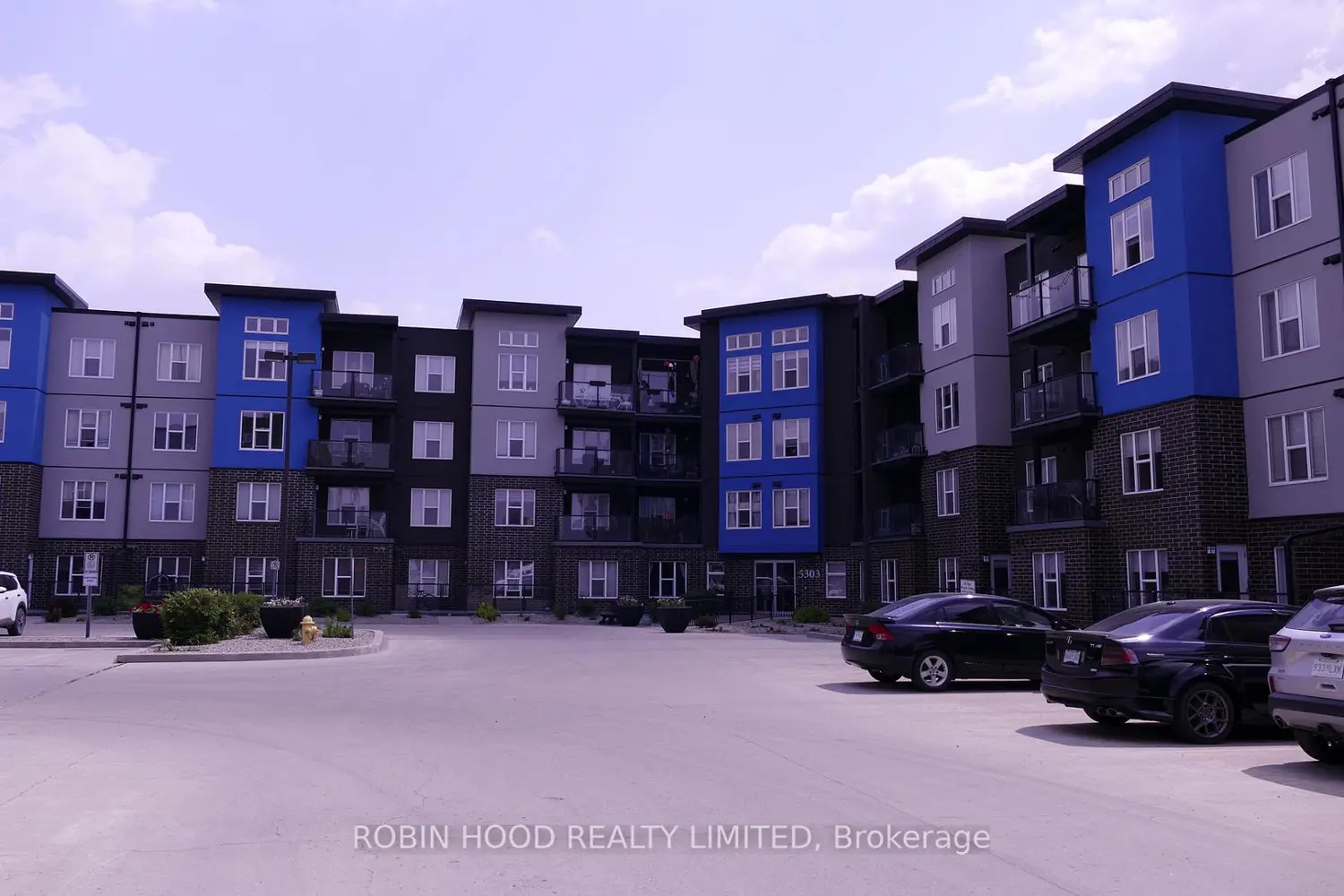 5303 Universal Crescent 212