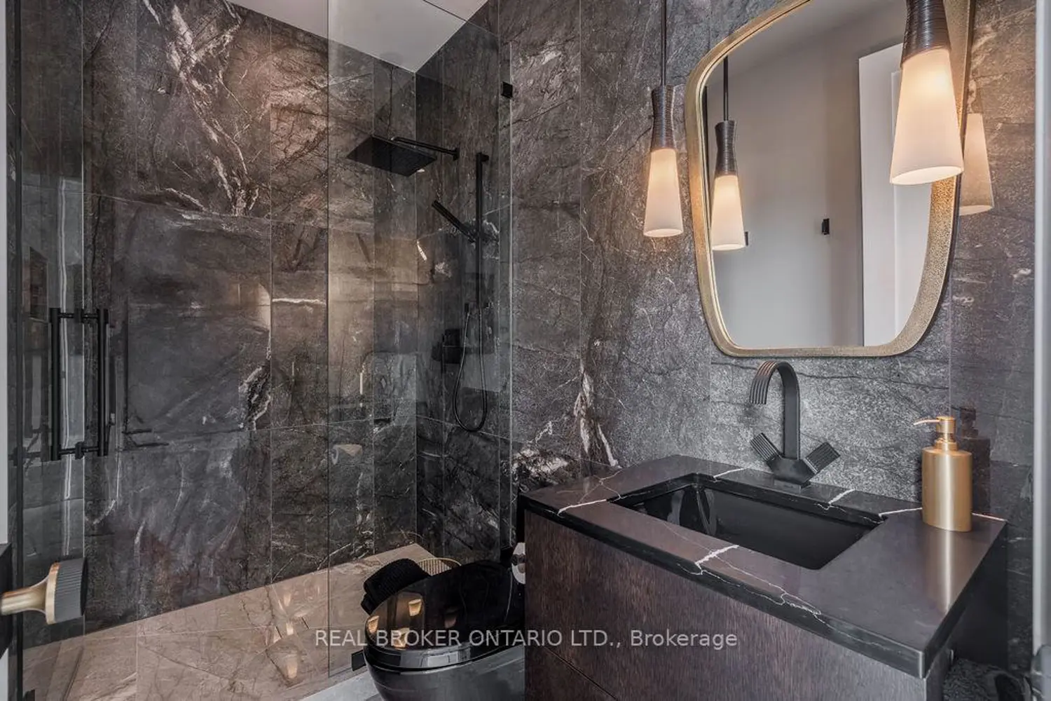 Additional image 13 of 805 Carling Avenue 4401