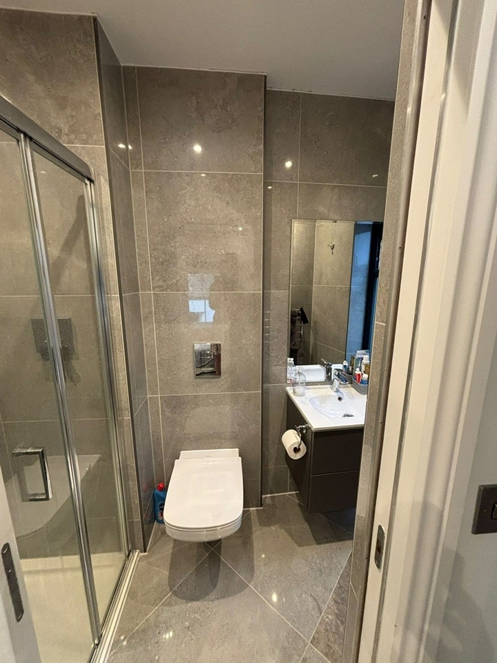 2 Bed Terraced House, Chapel Side, W2, N1 7GU photo 3