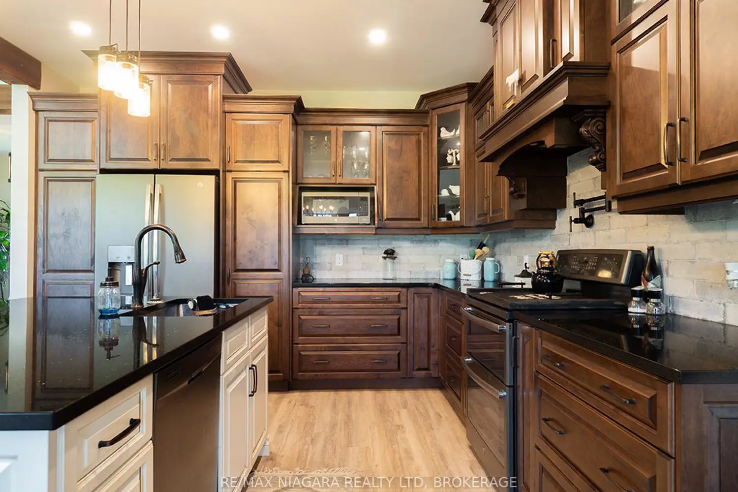 Additional image 4 of 50765 Lambert Road