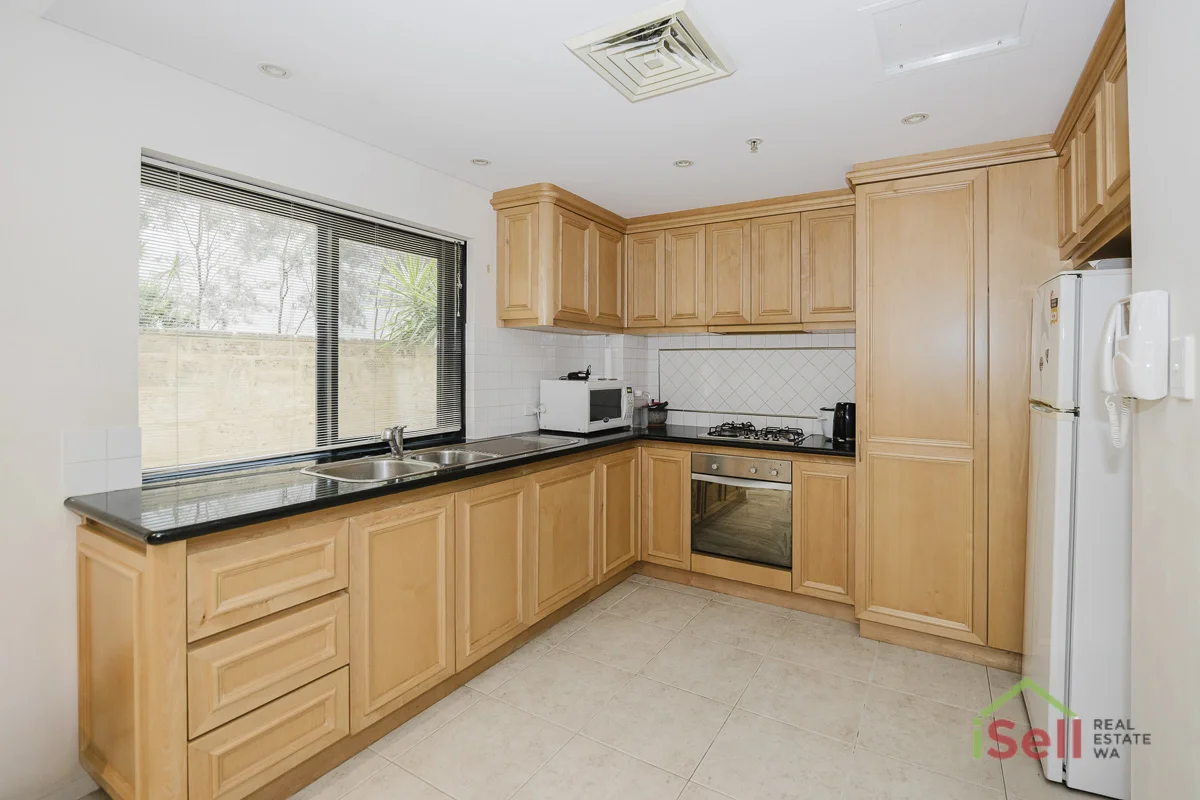 307/2 St Georges Terrace, Perth WA 6000 photo 3