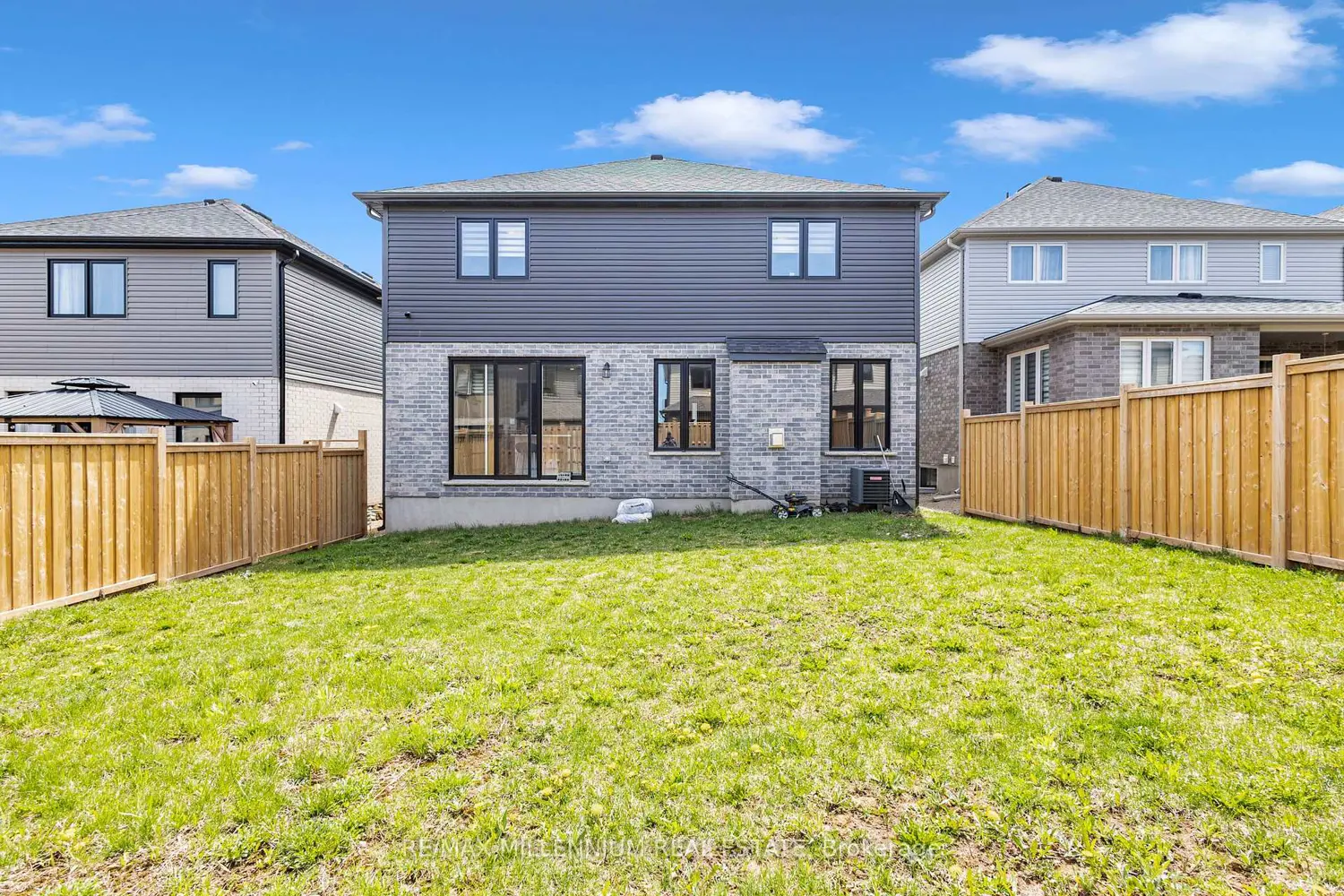 Additional image 20 of 11 Tindall Crescent