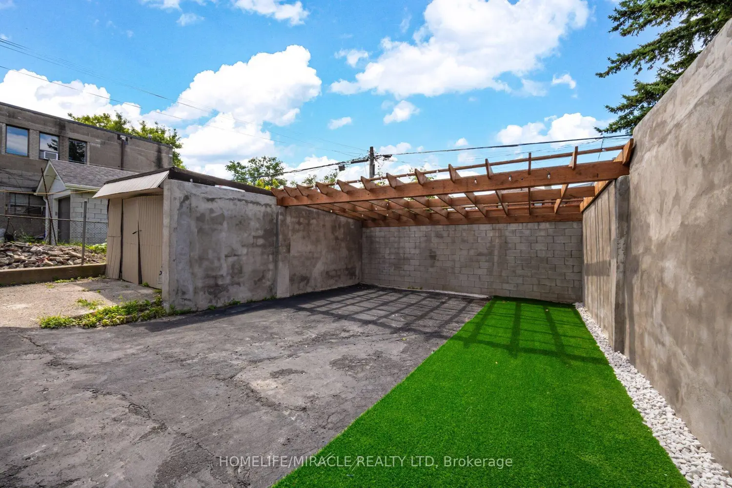 Additional image 19 of 388 Oakwood Avenue