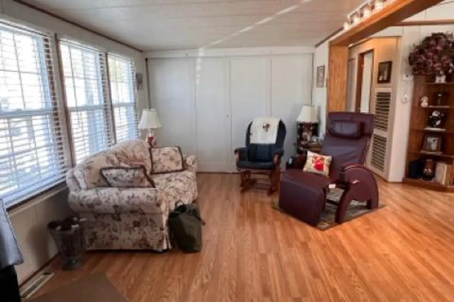 Additional image 2 of 77794 Orchard Line F 51