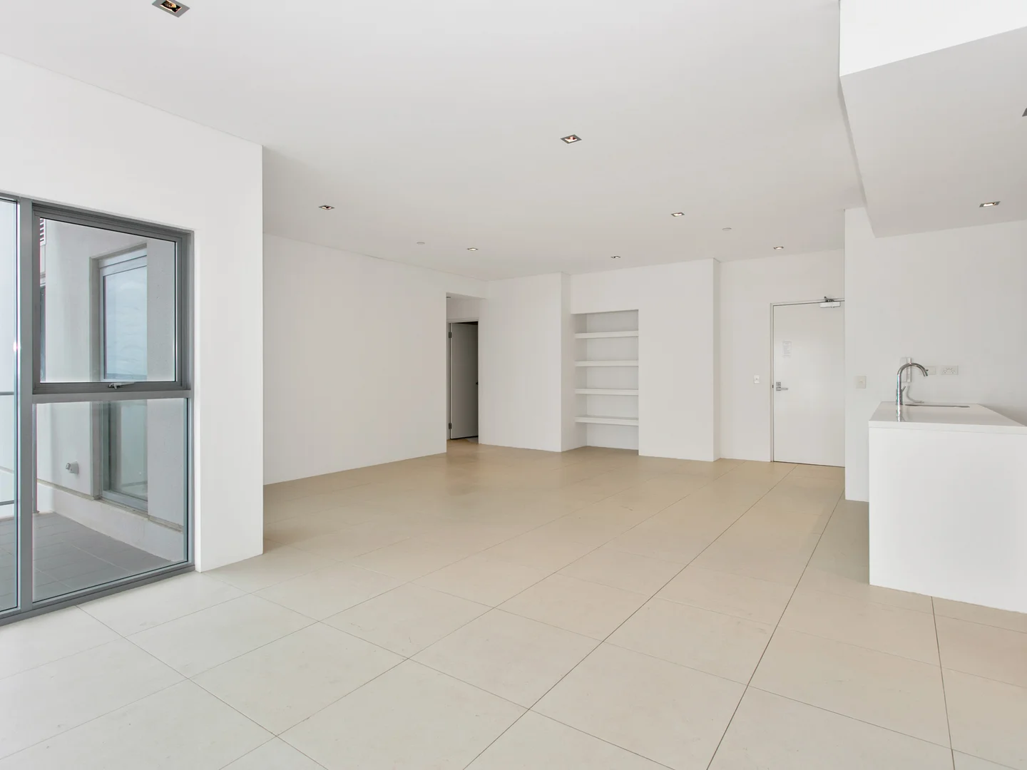 2202/237 Adelaide Terrace, Perth WA 6000 photo 3