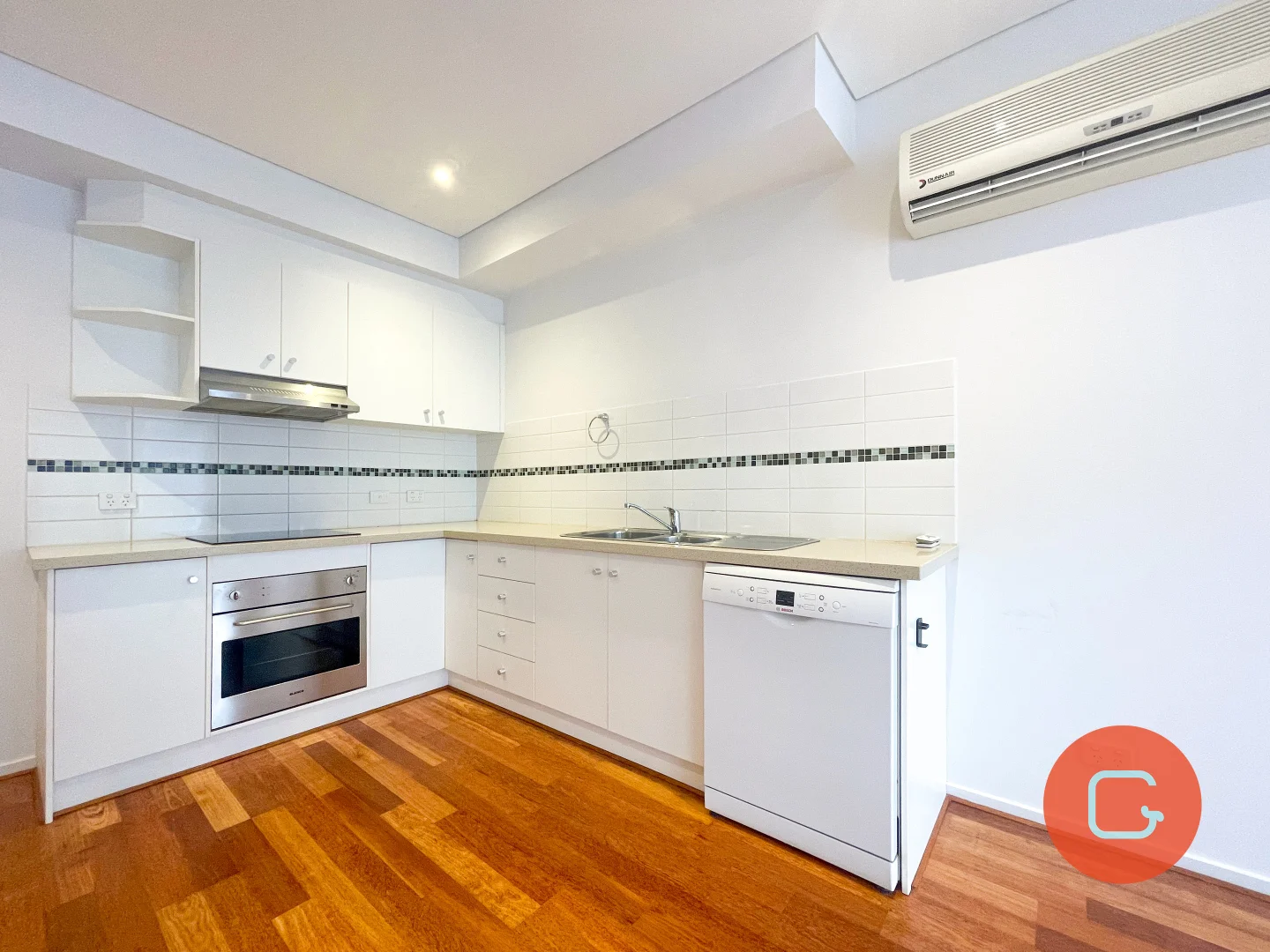 Additional image 3 of 11/213 Normanby Road, Notting Hill VIC 3168