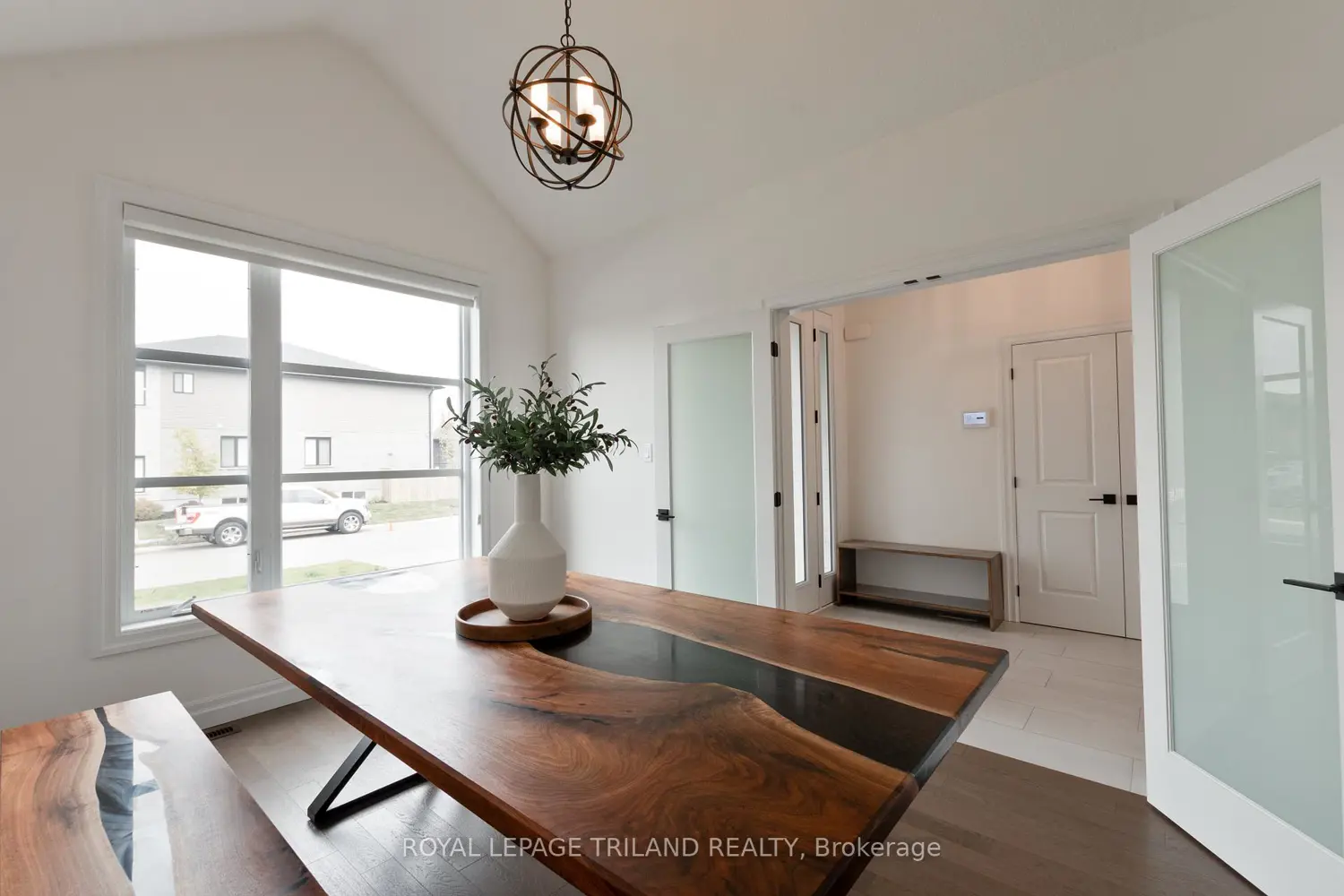 6447 Storey Chase photo 3