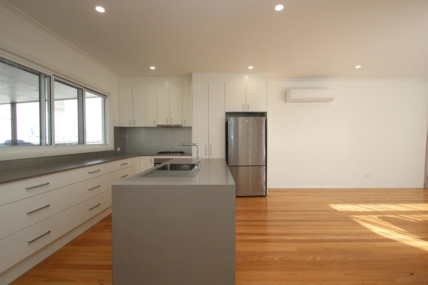 Additional image 4 of 99 Springfield Avenue, Kotara NSW 2289
