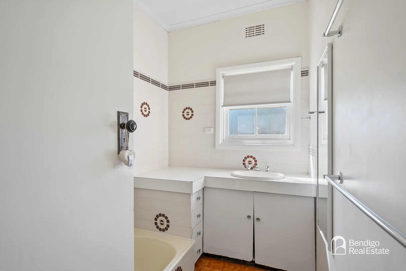 Additional image 7 of 28 Churchill Avenue, Flora Hill VIC 3550