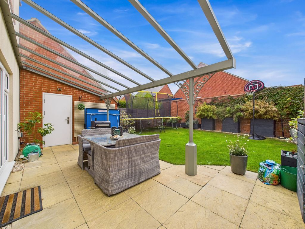 Additional image 24 of 4 bed detached house for saleWhittlewood End, Silverstone NN12