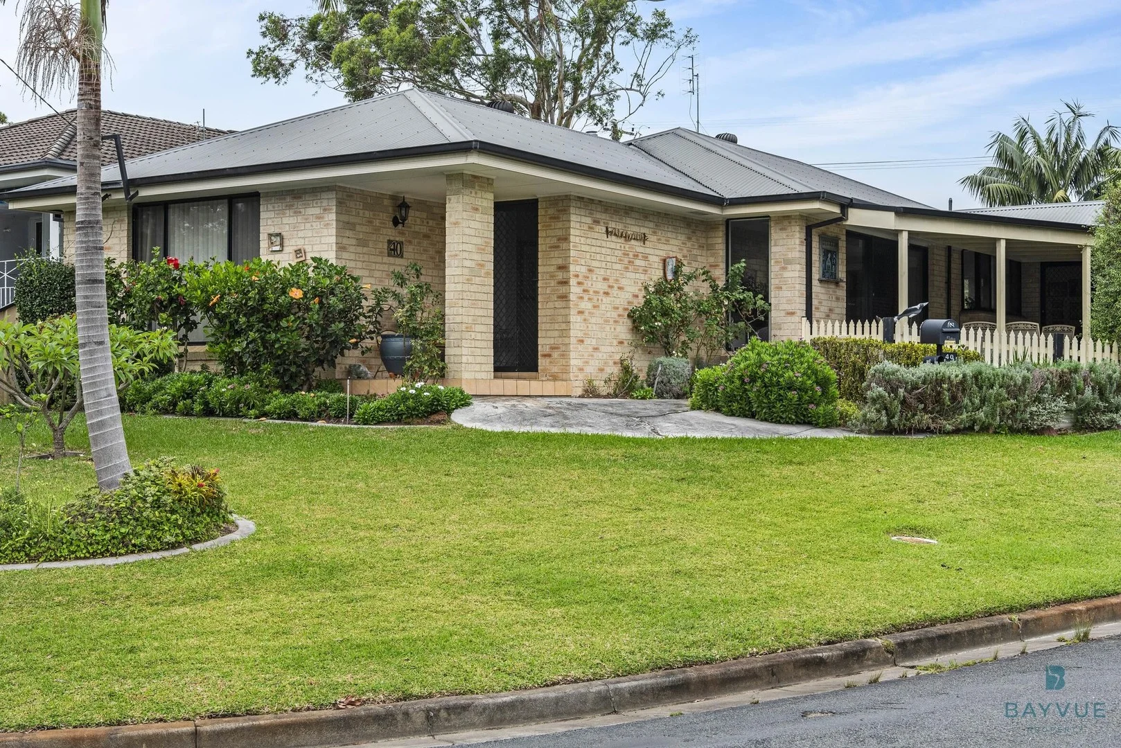 40 Ray Street, Sussex Inlet NSW 2540
