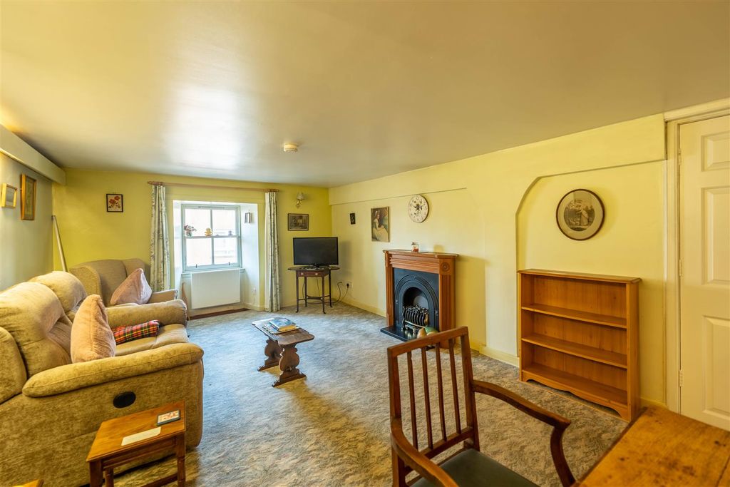 2 bed flat for saleWest Mill Street, Perth PH1 photo 5