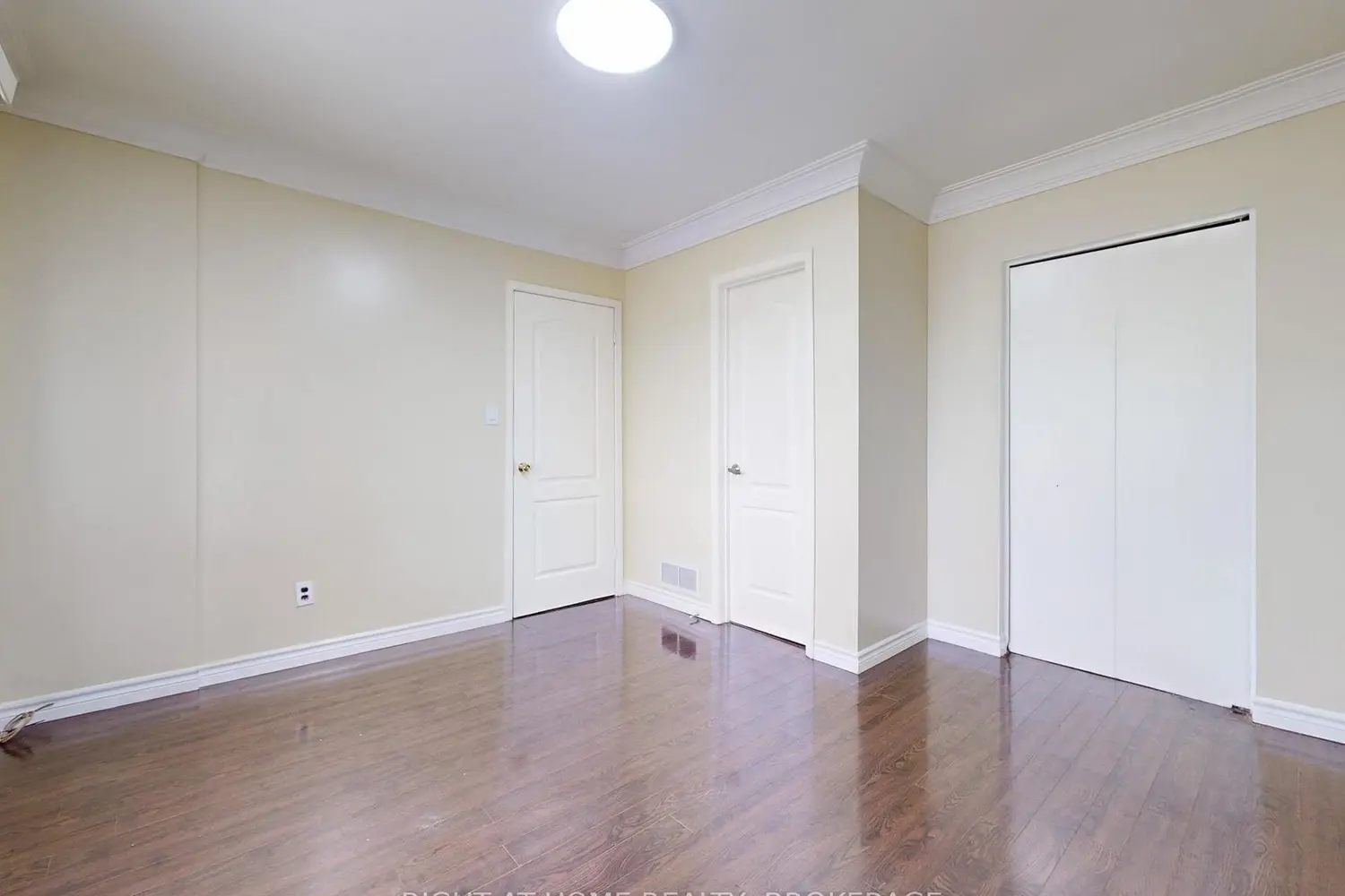 Additional image 9 of 3339 Victory Crescent