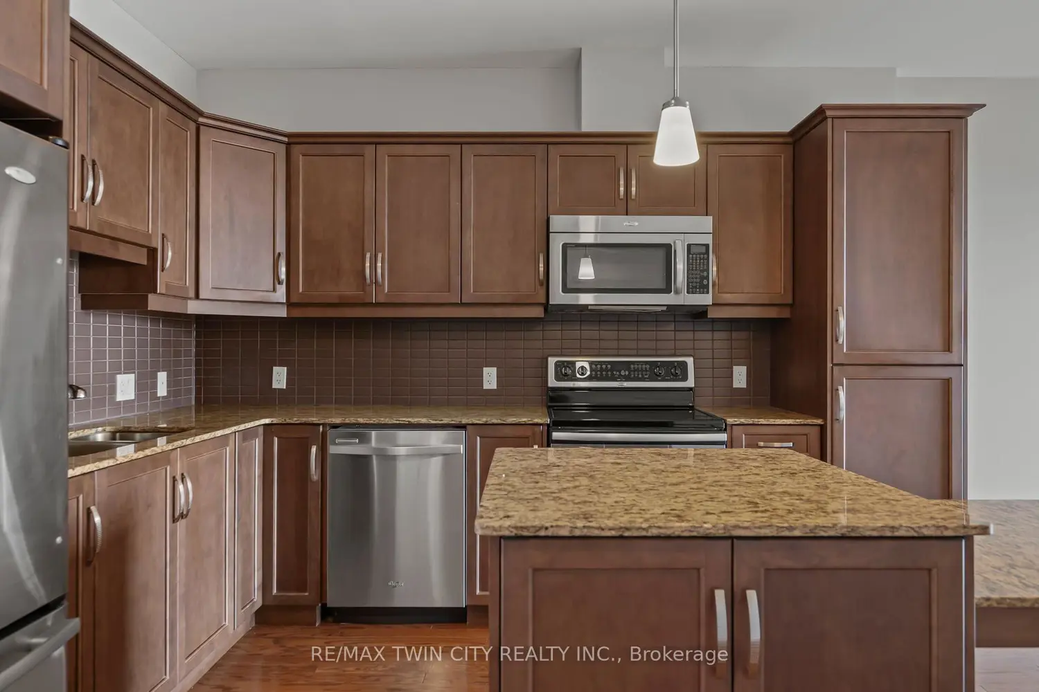 223 Erb Street 704 photo 4