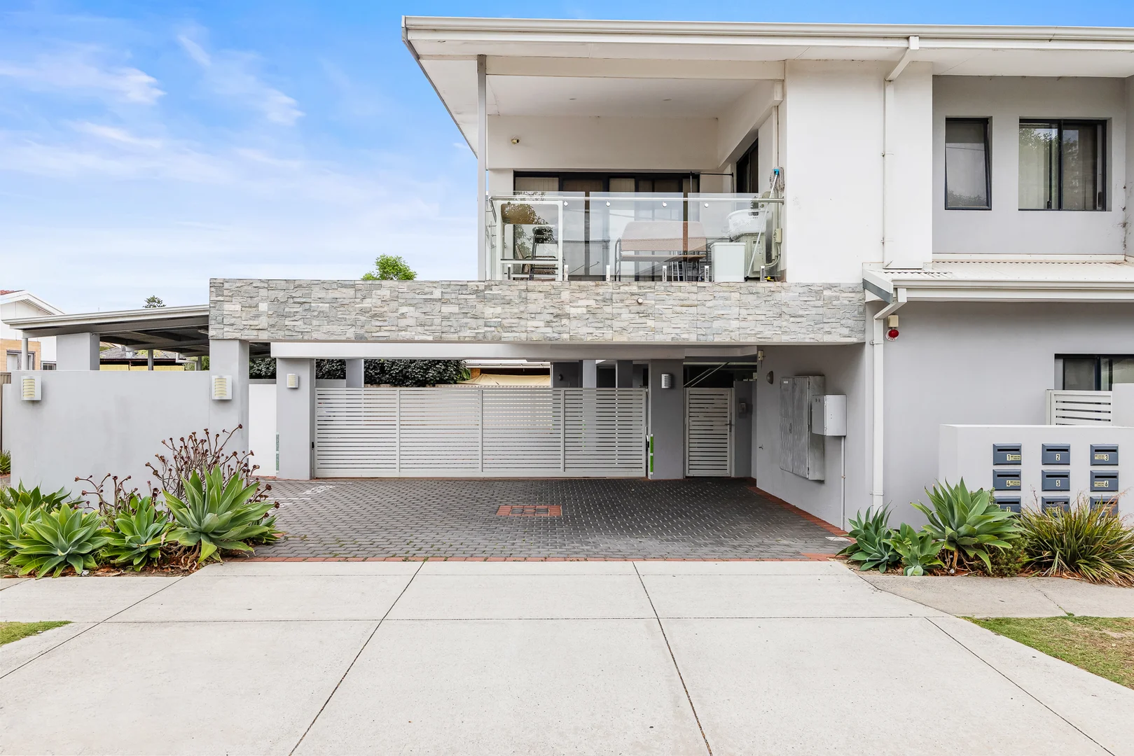 4/31 Firby Street, Cloverdale WA 6105