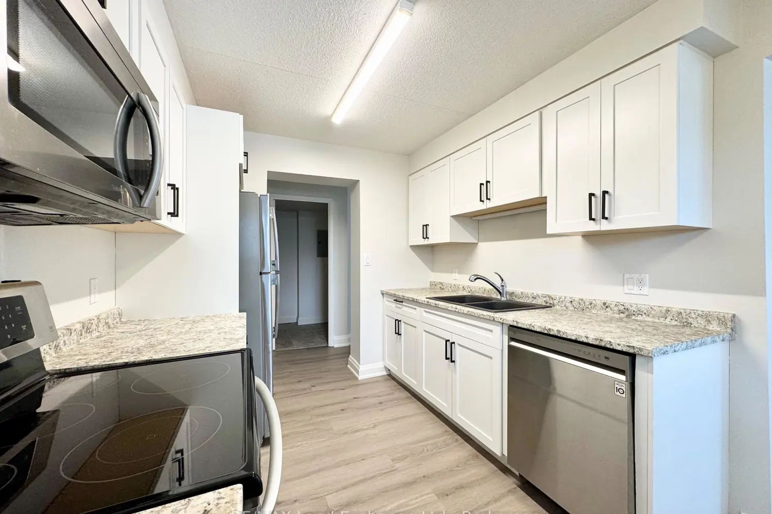 Additional image 4 of 101-536 11Th Avenue 101