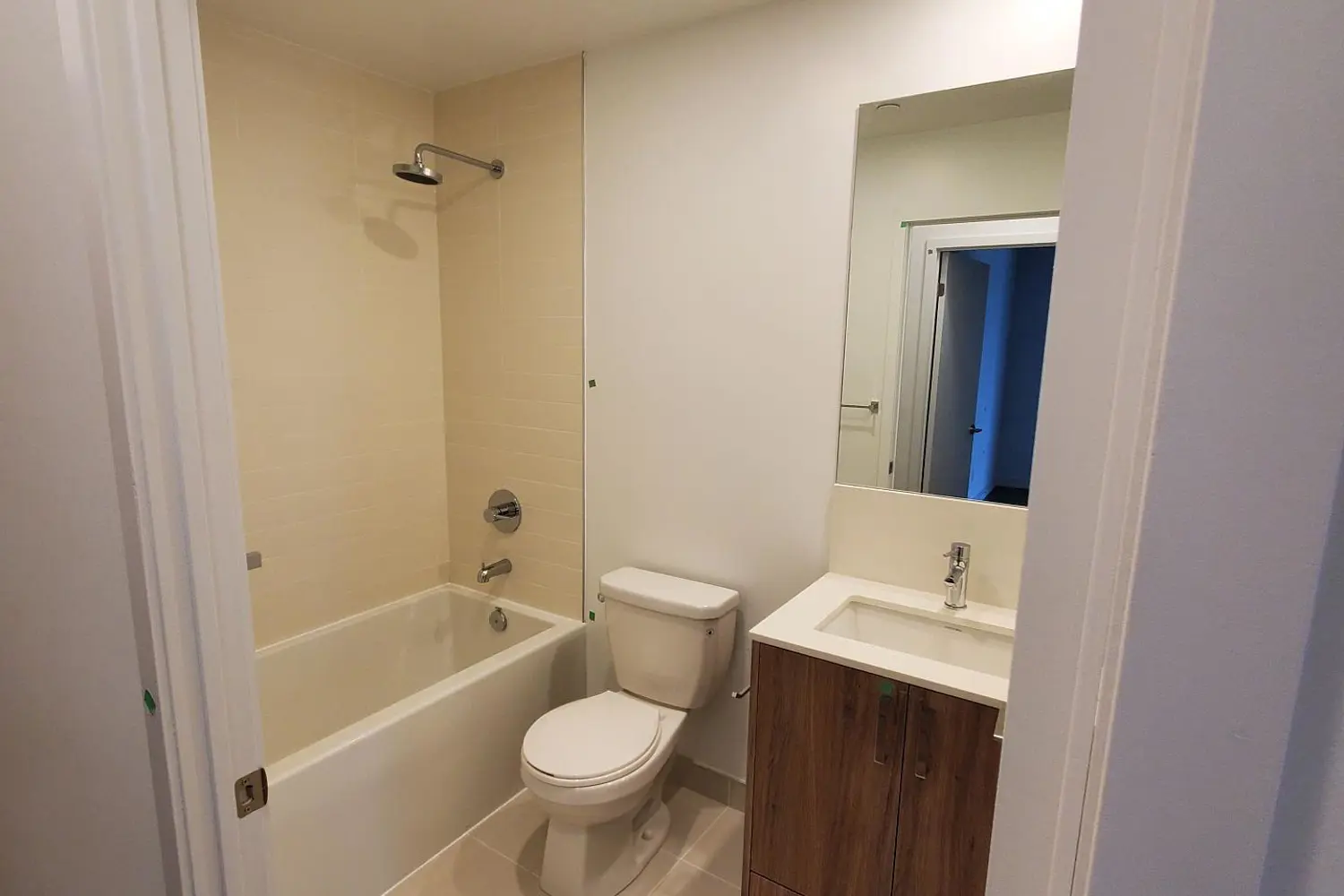 Additional image 5 of 1787 St Clair Avenue 324