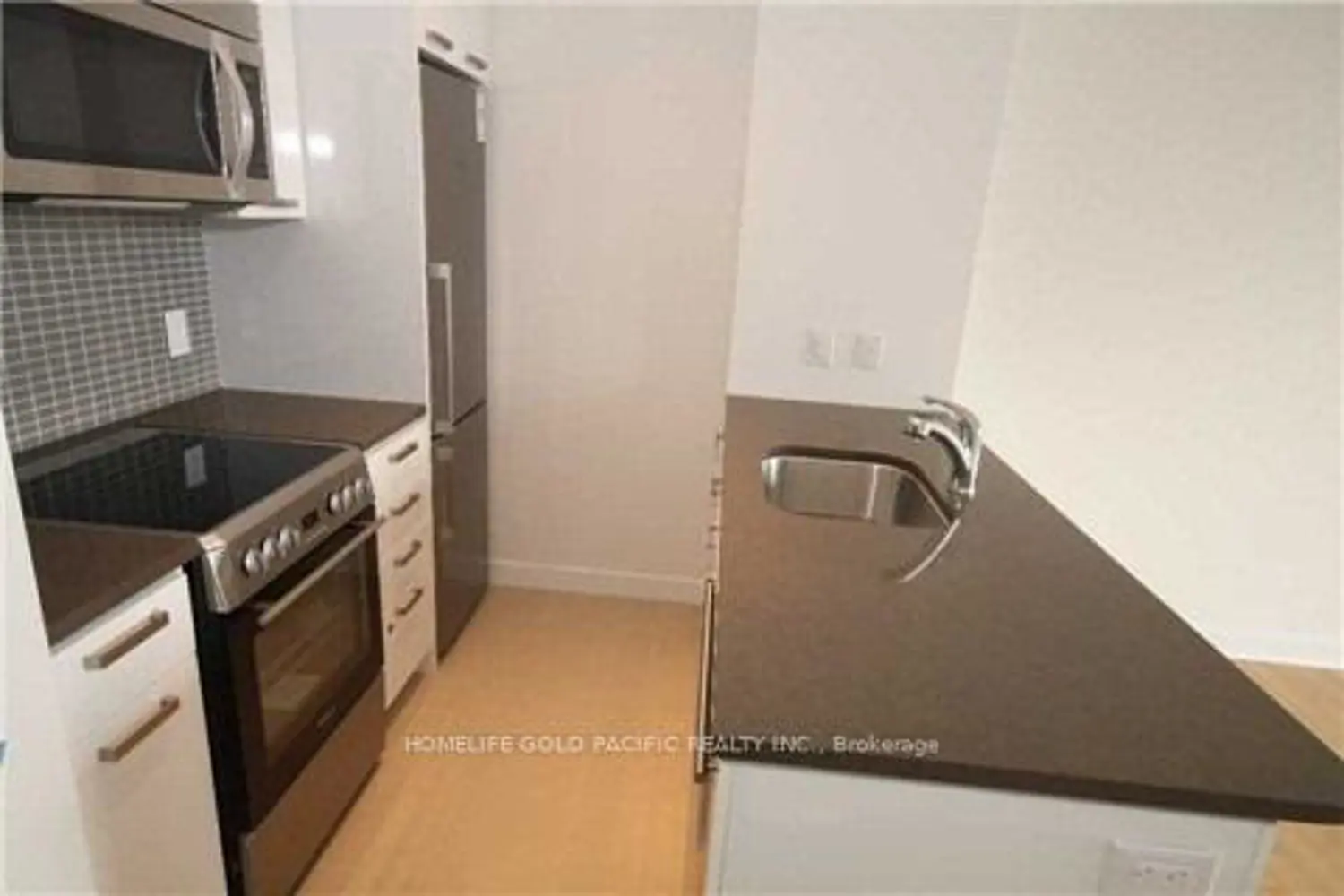 295 Adelaide Street 719 photo 5
