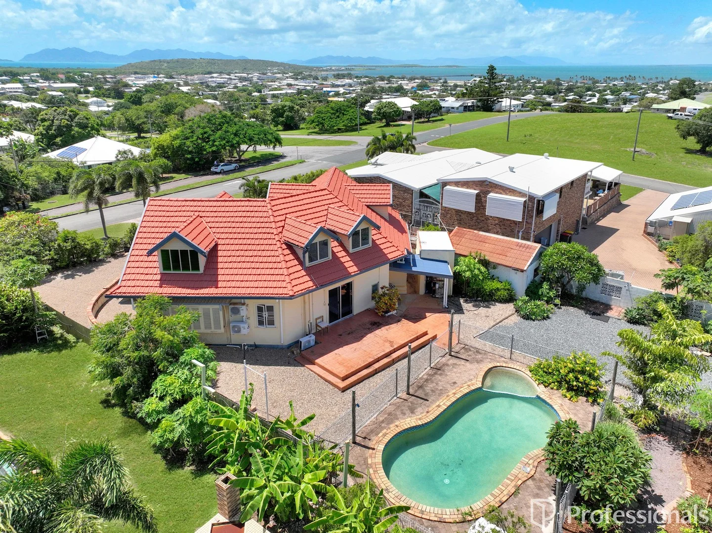 25 Mitchell Street, Bowen QLD 4805
