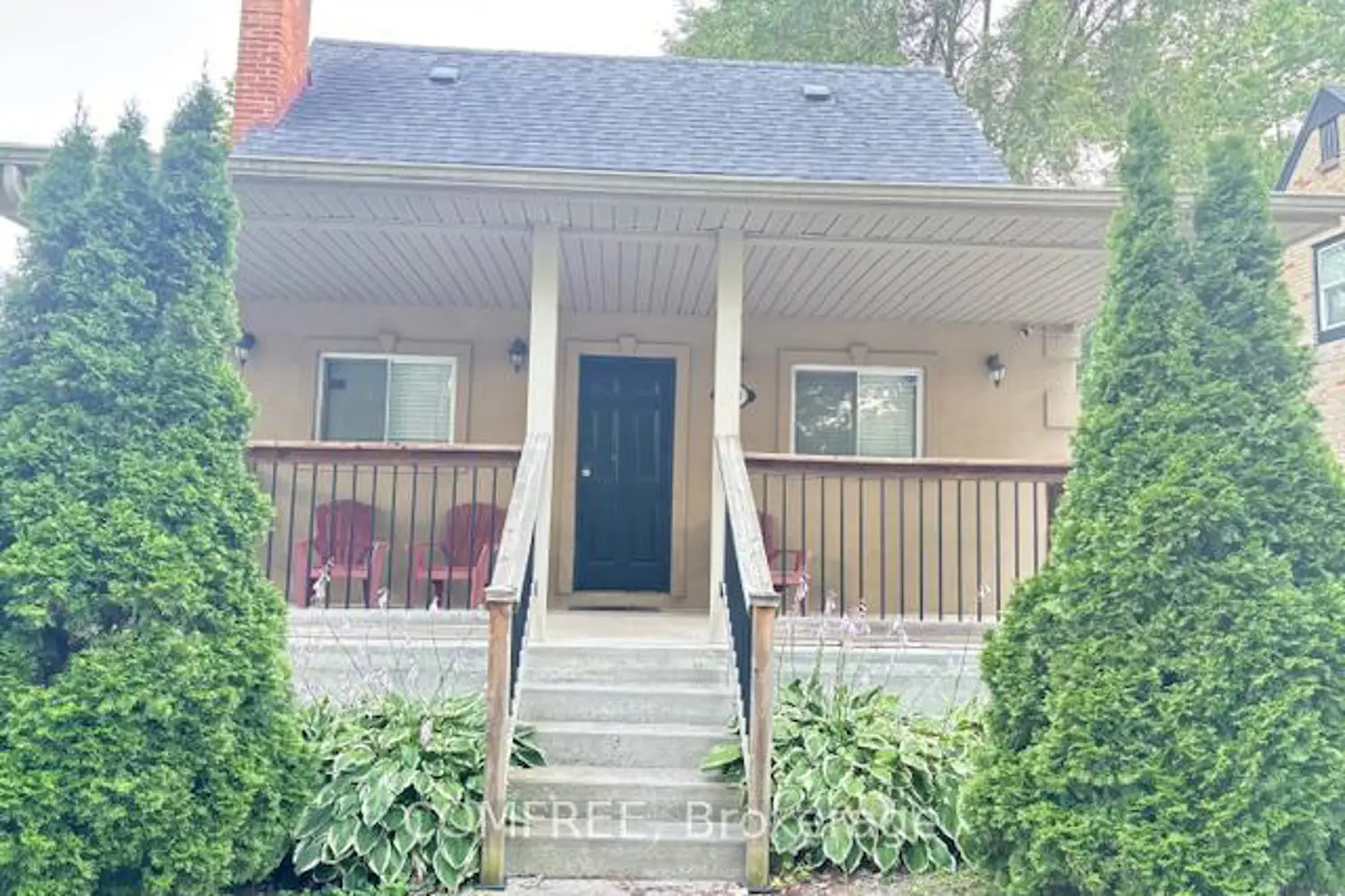 190 Rathowen Street