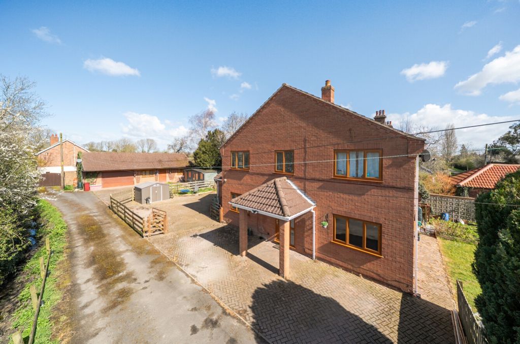 4 bed detached house for saleSwinster Lane, East Halton, Immingham, South Humberside DN40