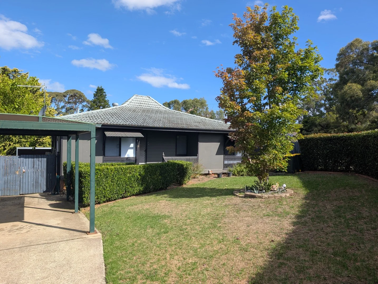 9 Hakea Place, Macquarie Fields NSW 2564