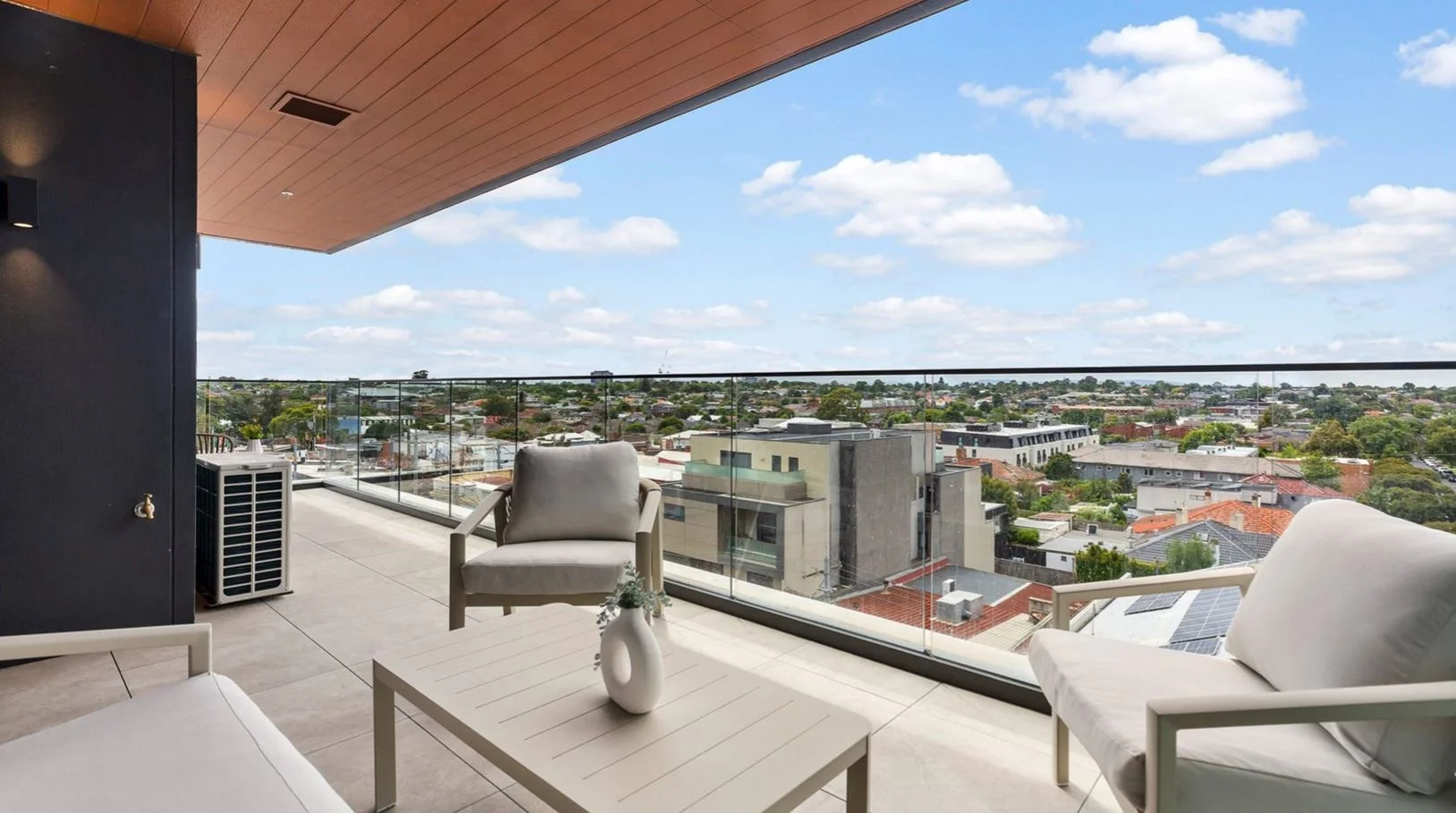 348 HAWTHORN ROAD, Caulfield South VIC 3162