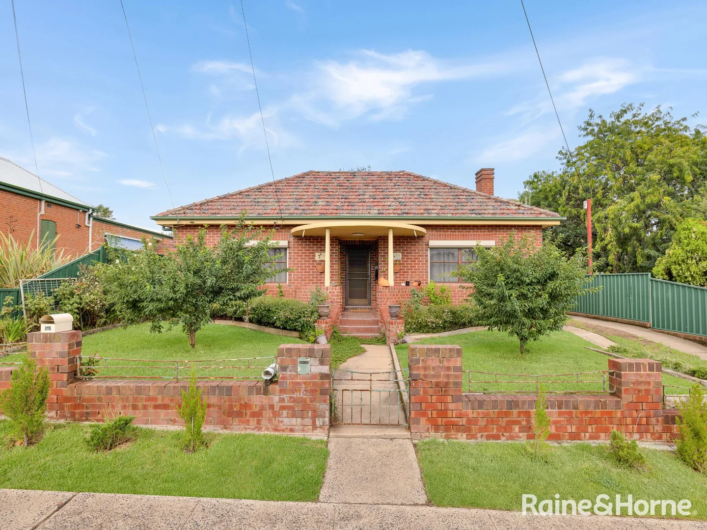 176 Durham Street, Bathurst NSW 2795 photo 2