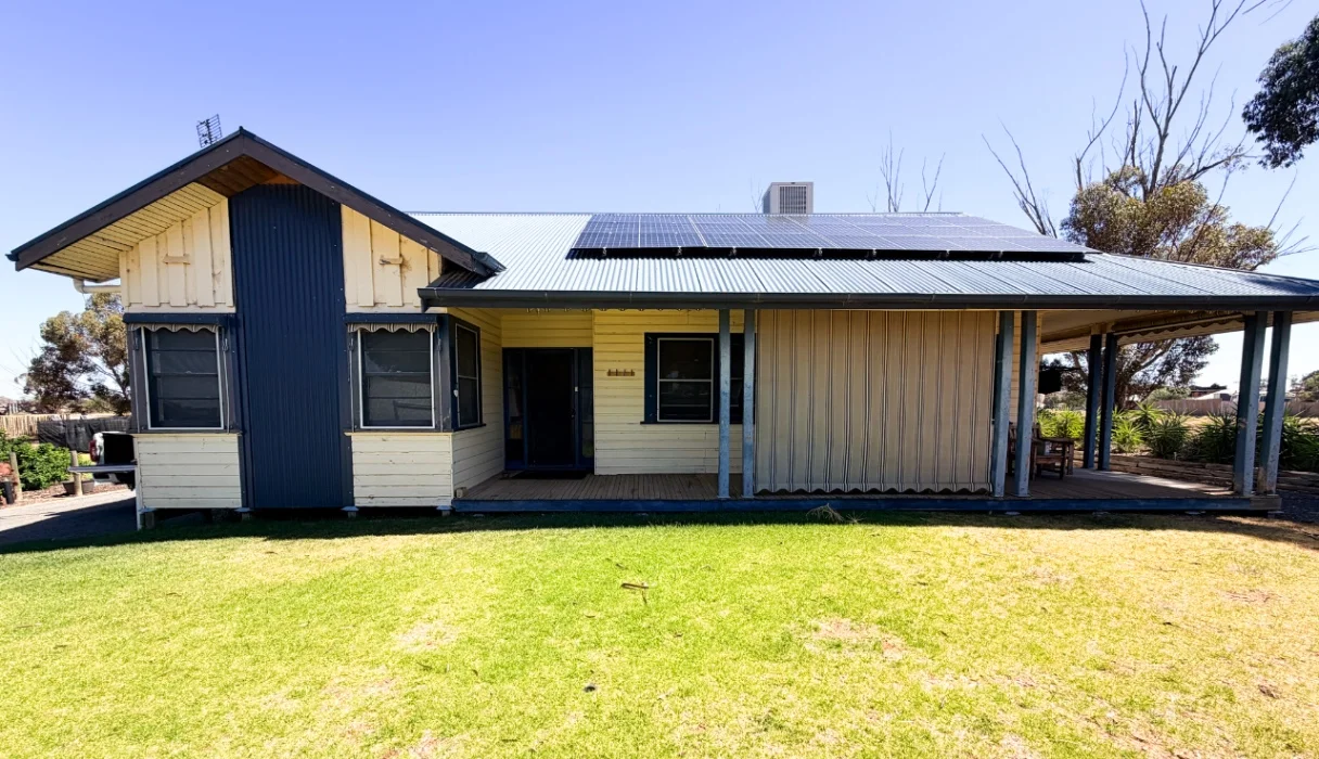 Additional image 4 of 1 Sweetapple Crescent, Lascelles VIC 3487