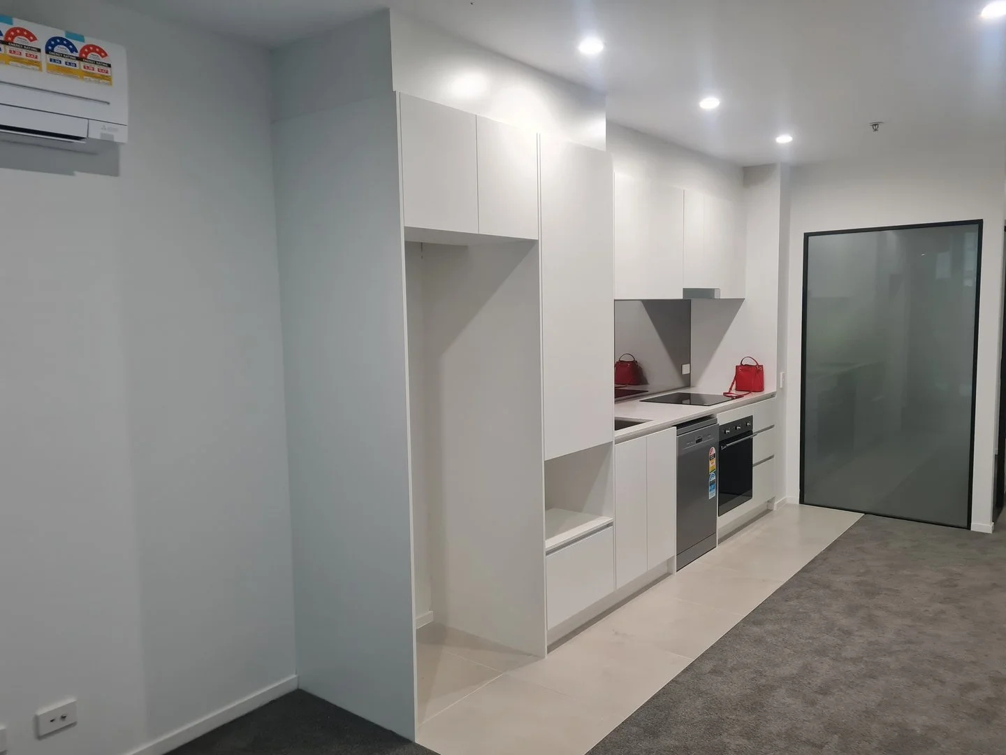 808/3 Grazier Lane, Belconnen ACT 2617 photo 4